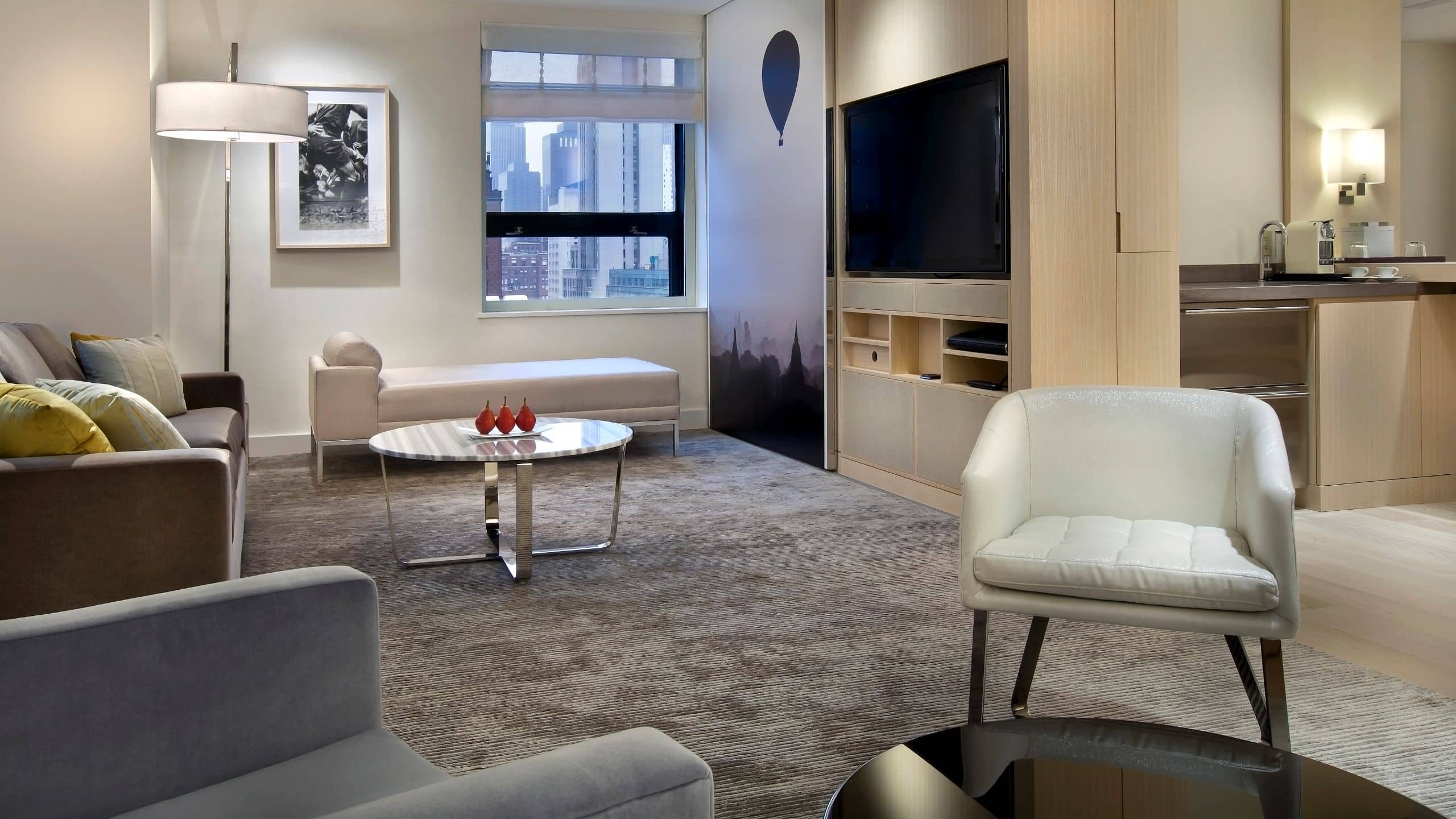 Hyatt Grand Central New York Suite