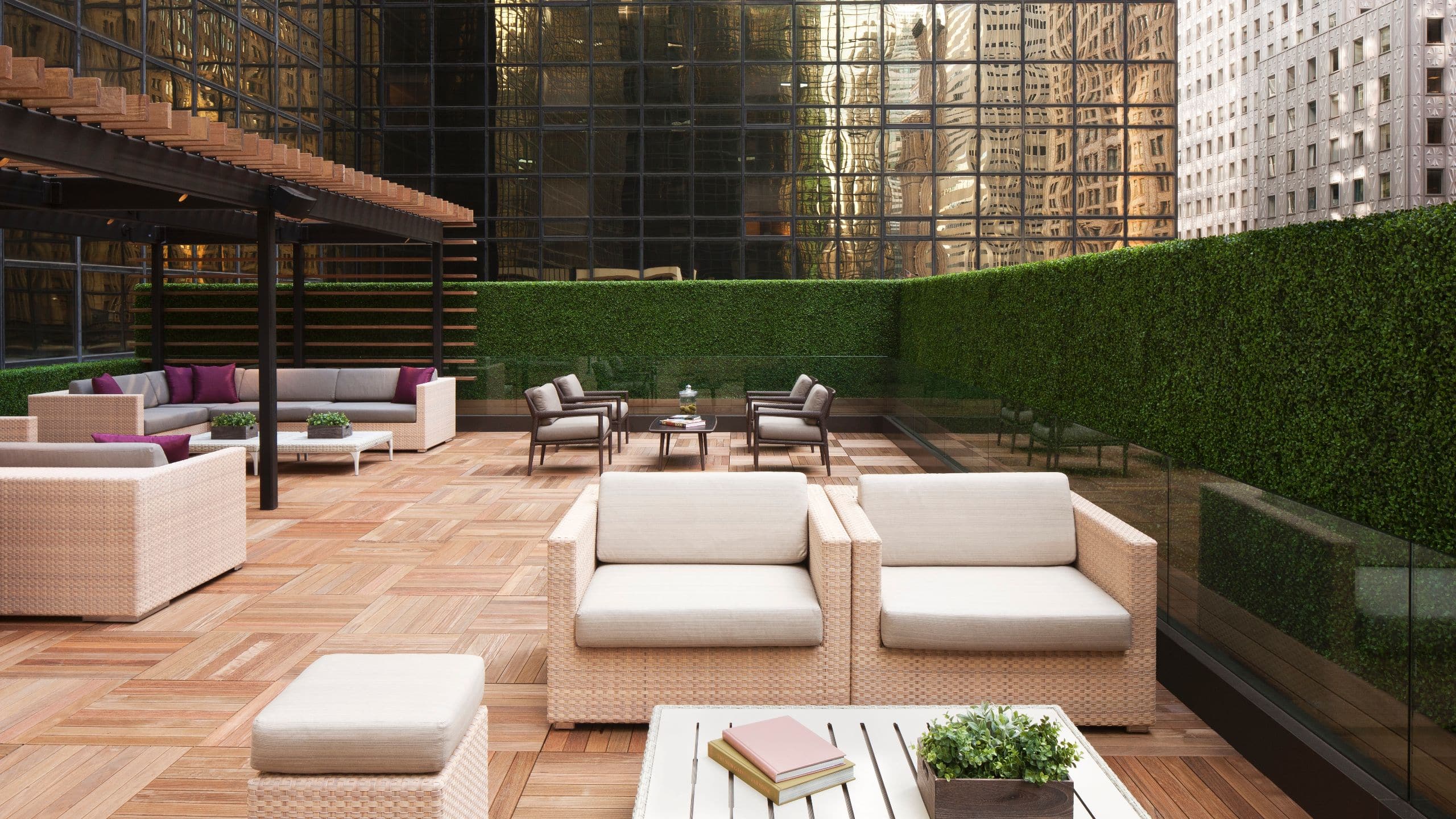 Hyatt Grand Central New York Grand Club Patio