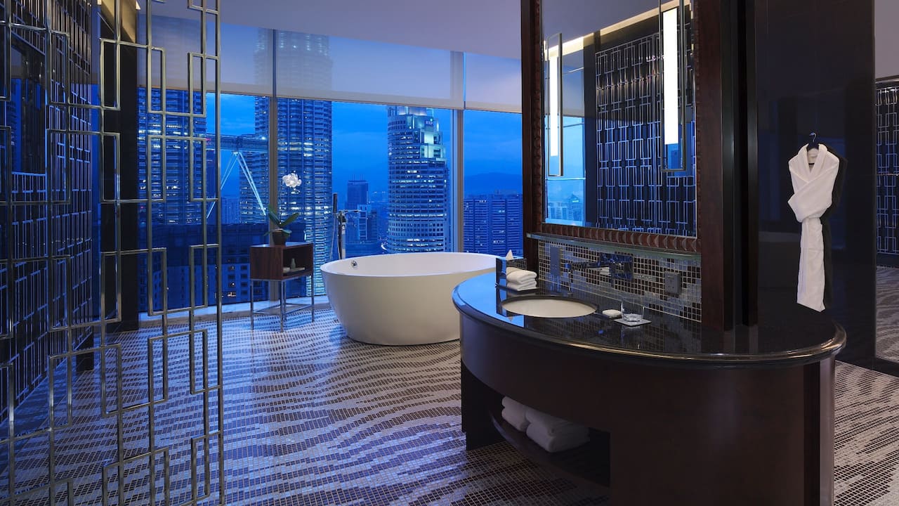 Presidential Suite - Bathroom
