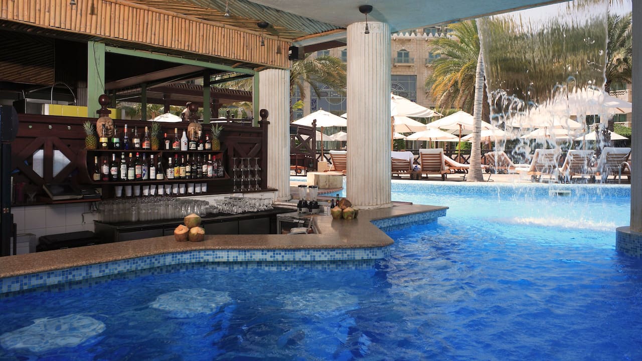 Swimming Pool Bar Grand Hyatt Muscat