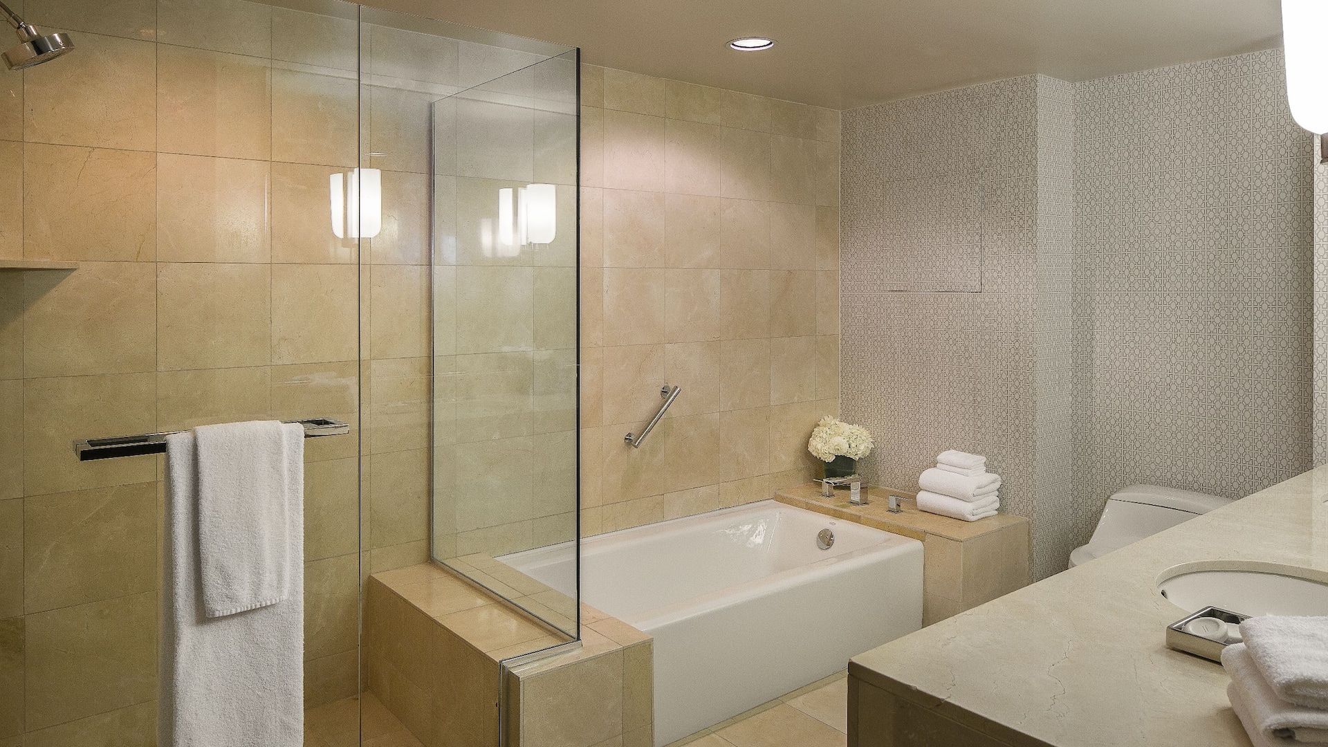 5 of 5 Presidential Suite B Bathroom