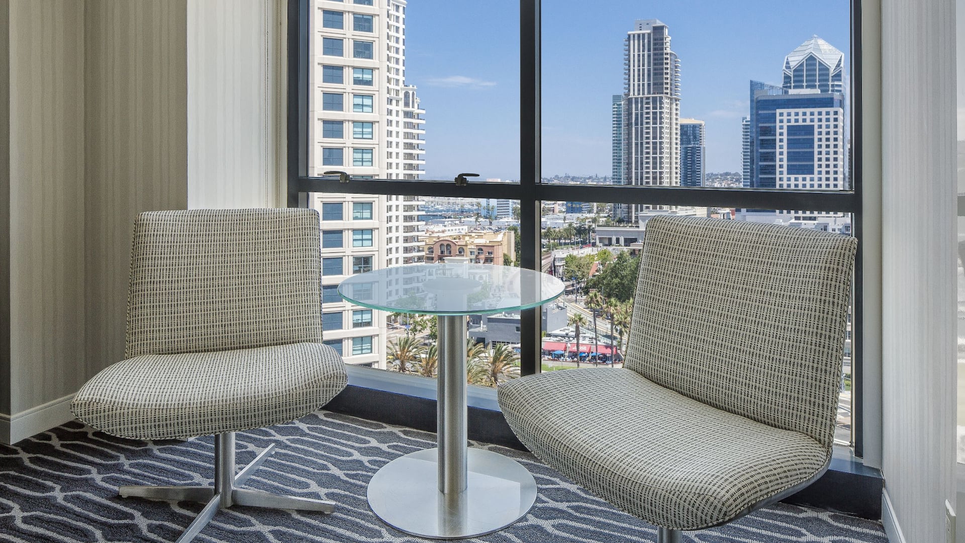 2 of 4 Seating Area City View