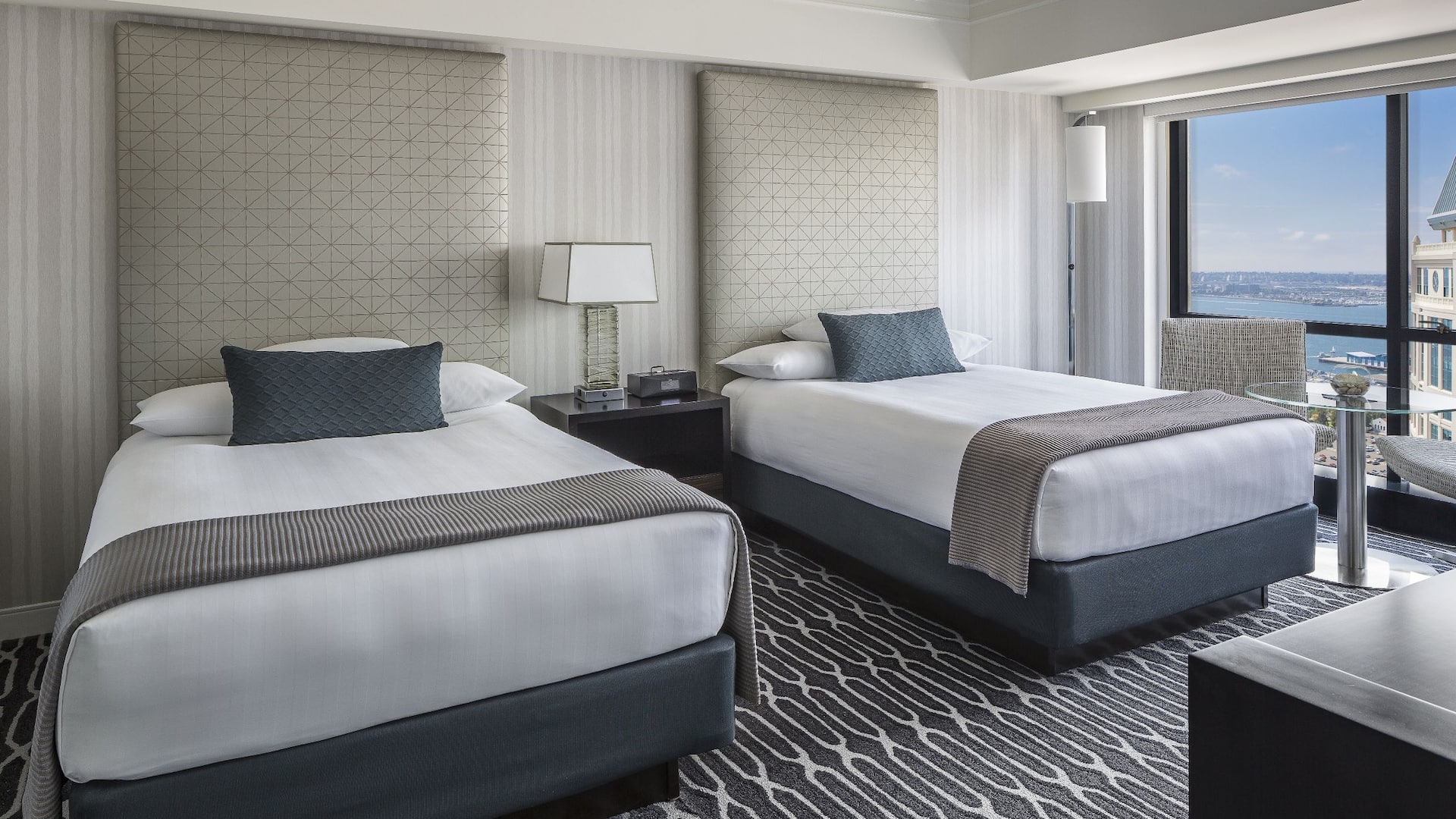 2 of 3 Manchester Grand Hyatt San Diego Double Bed