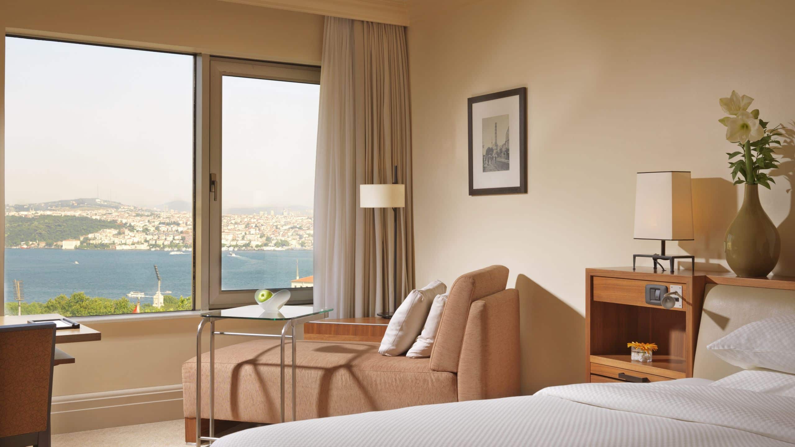 Grand Hyatt Istanbul King Bed Sea View with Club Access