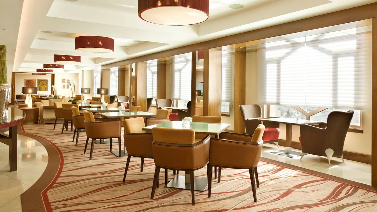 Grand Club Lounge