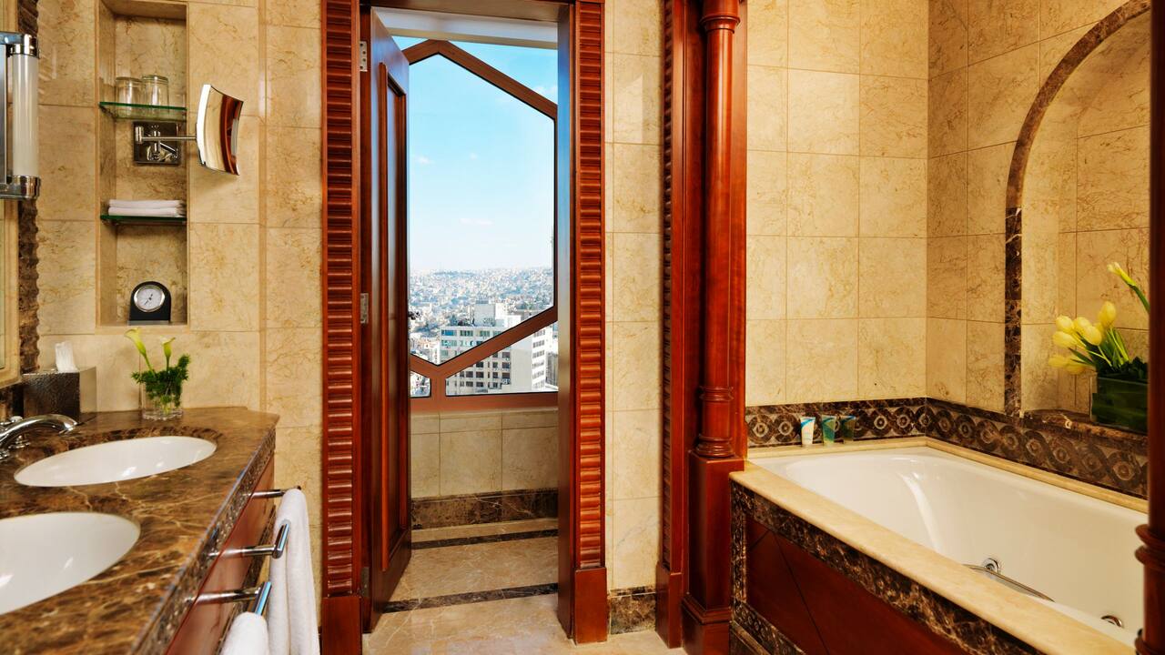 Royalsuite bedroom