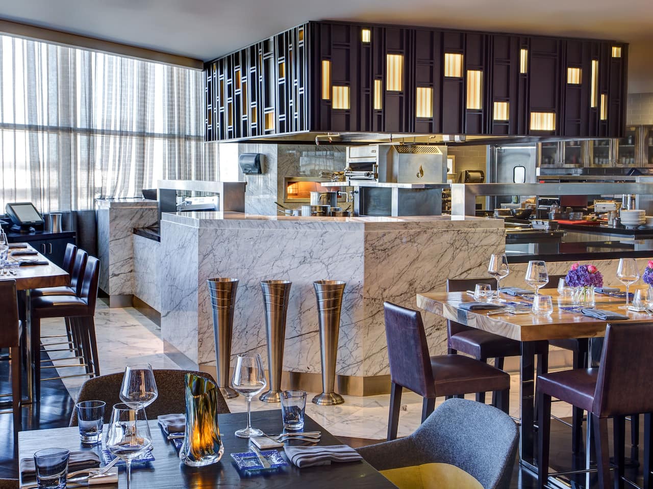 Restaurants And Dining In Dfw Airport Grand Hyatt Grand Met Dining
