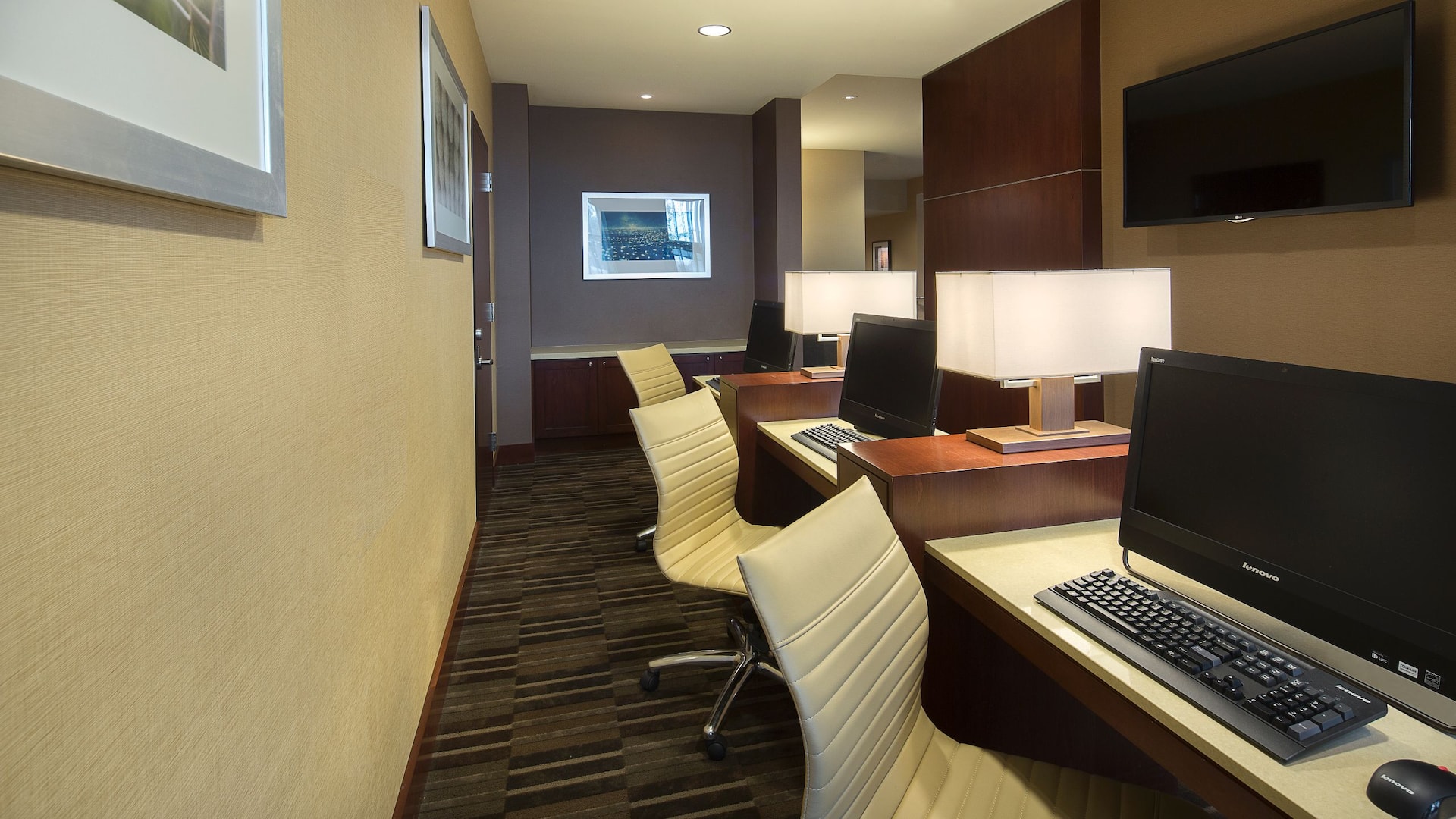 Hyatt Place Washington DC/US Capitol Complimentary Business Center