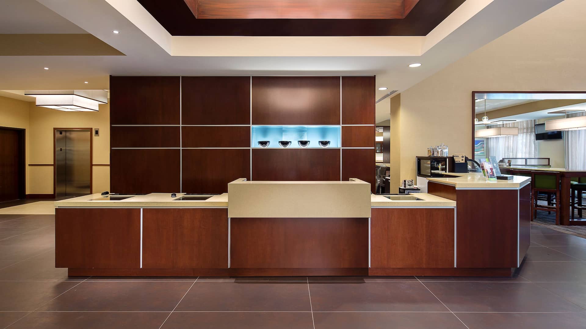 Hyatt Place Washington DC/US Capitol Front Desk