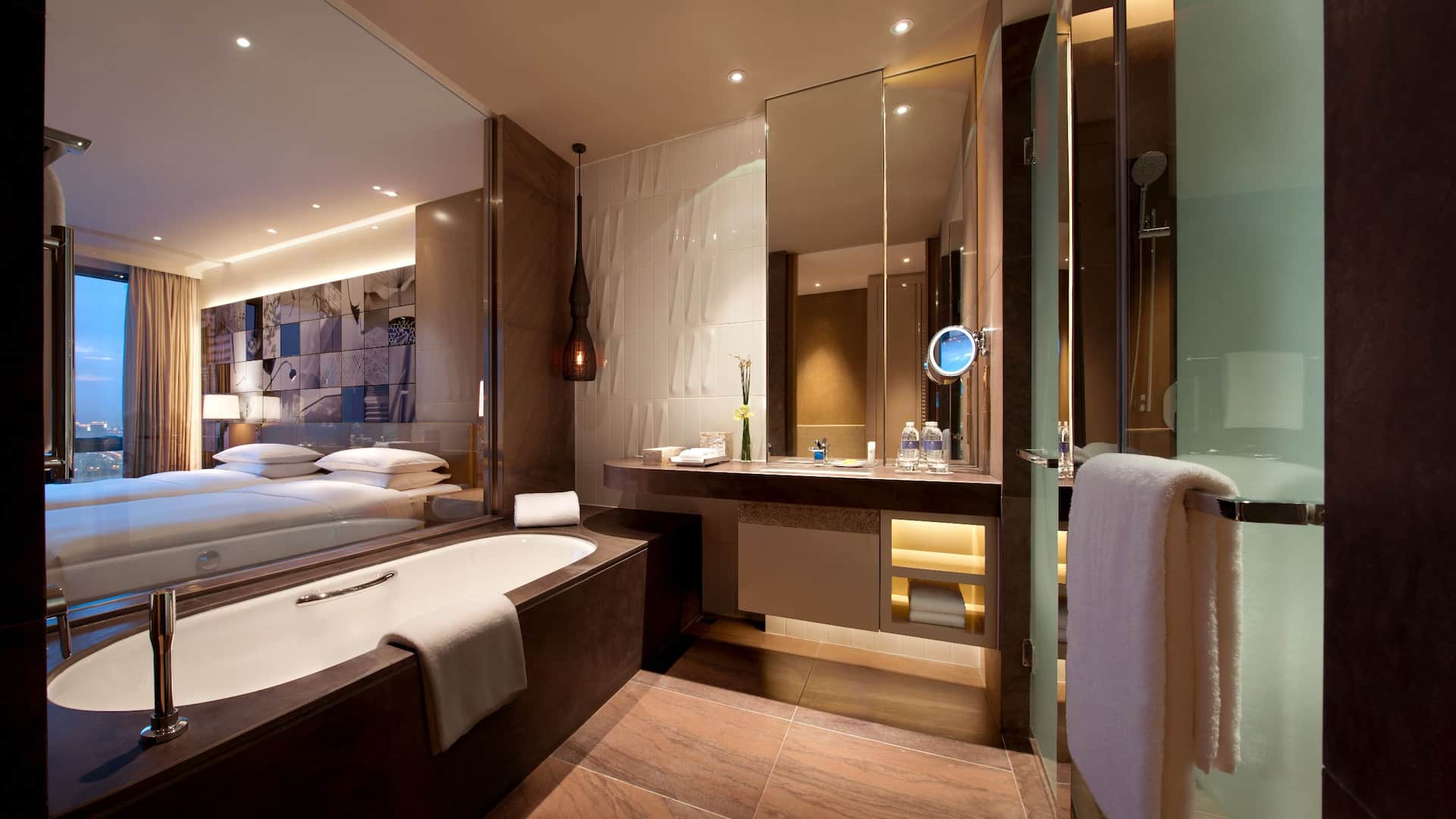 第 2，共 2 Hyatt Regency Suzhou Twin Bathroom