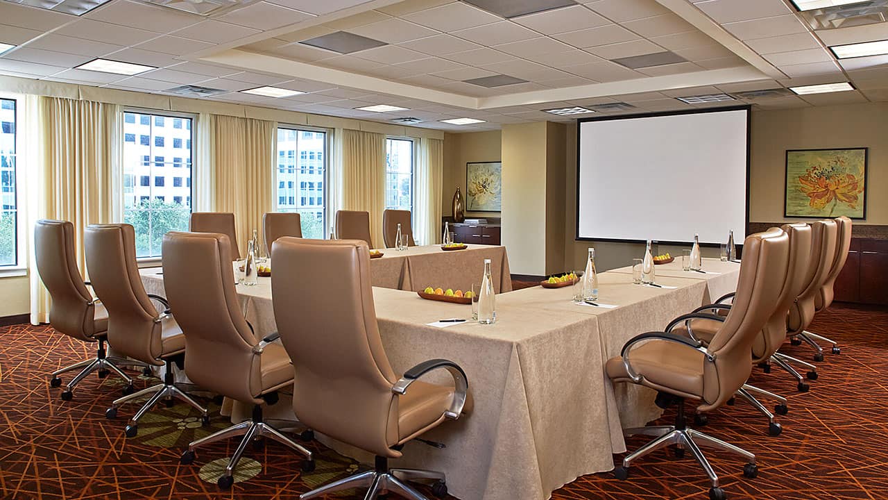 roundtable atlanta buckhead