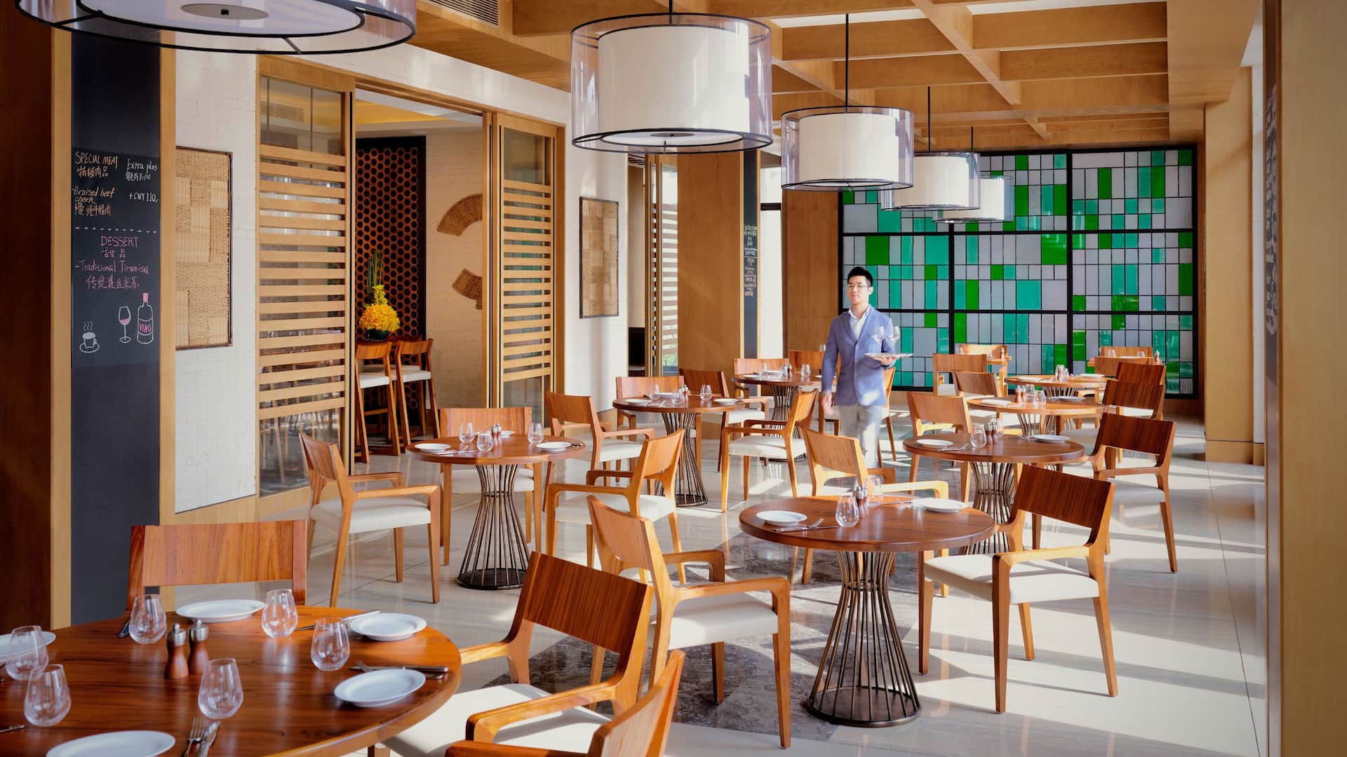 Hyatt Regency Chongming Bistro Interior