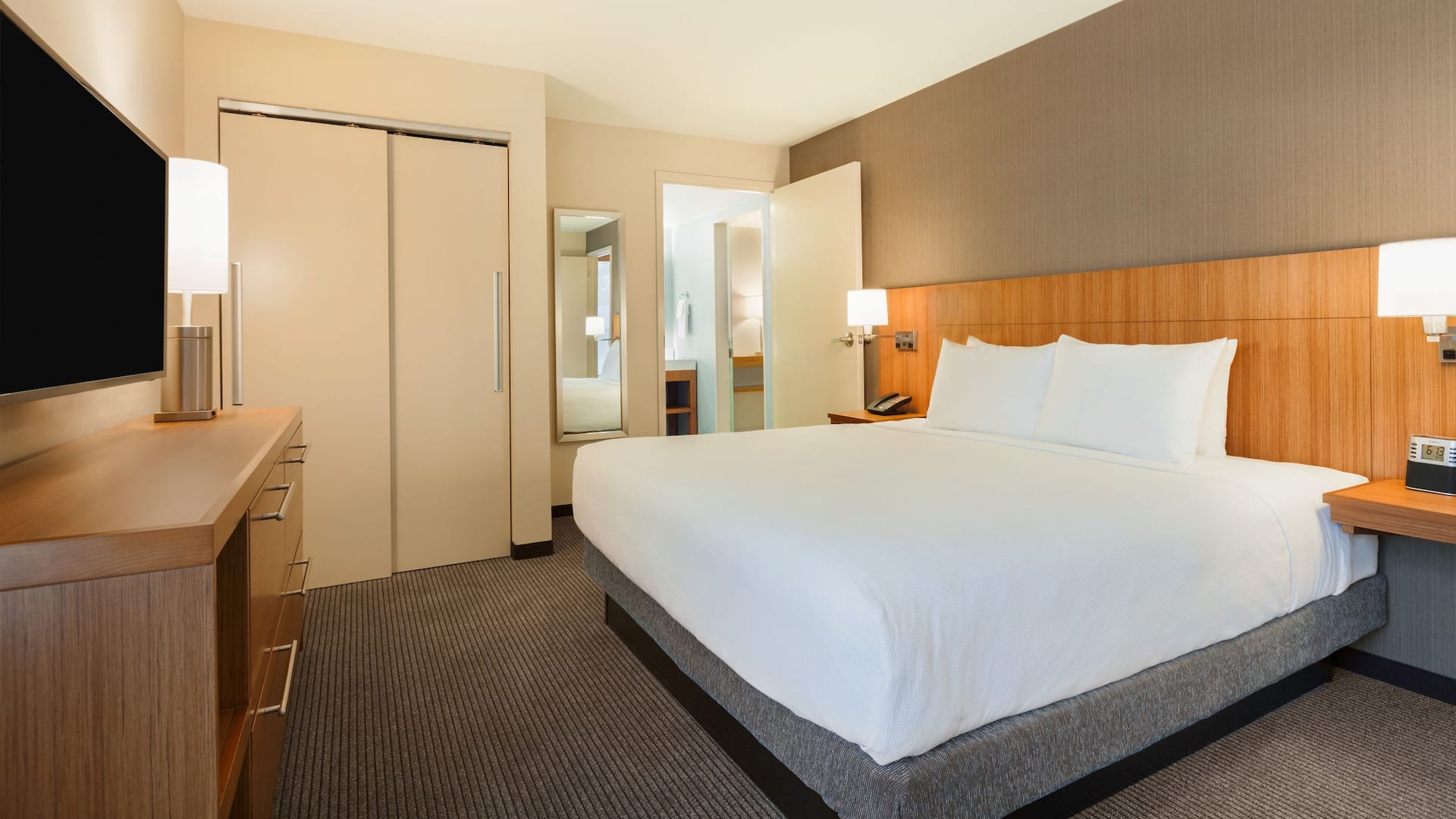 Hyatt Place Houston/The Woodlands One Bedroom Suite