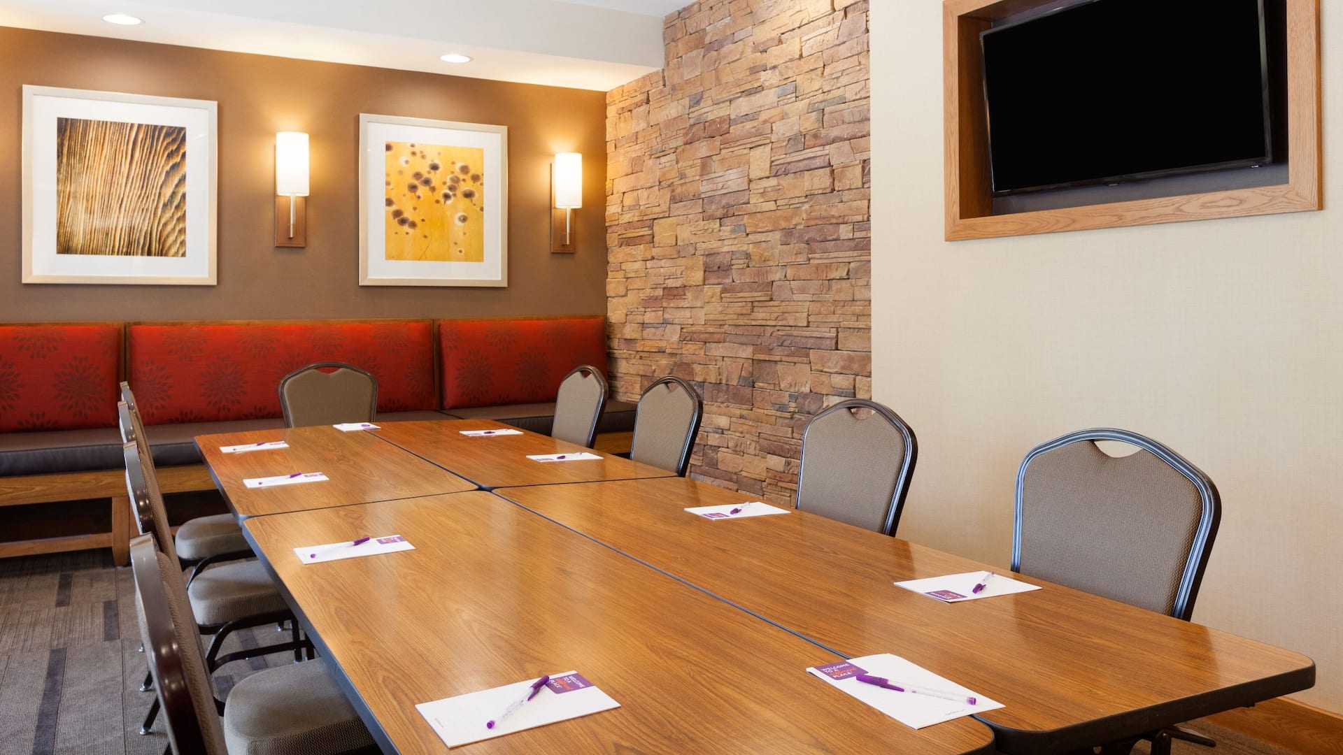 Hyatt Place Houston/The Woodlands Sunroom