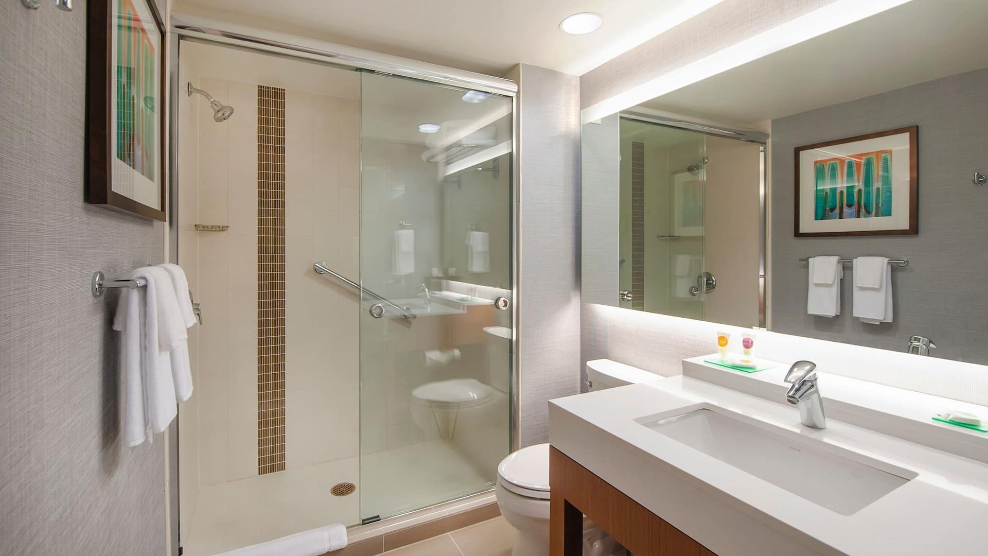 2 из 2 Hyatt Place Durham/Southpoint King Bath