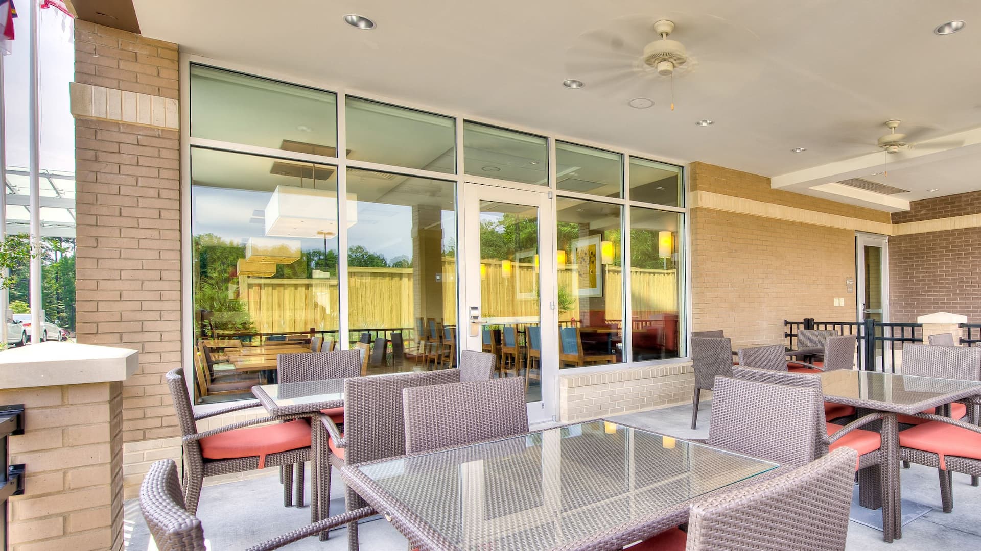 Hyatt Place Durham/Southpoint Patio