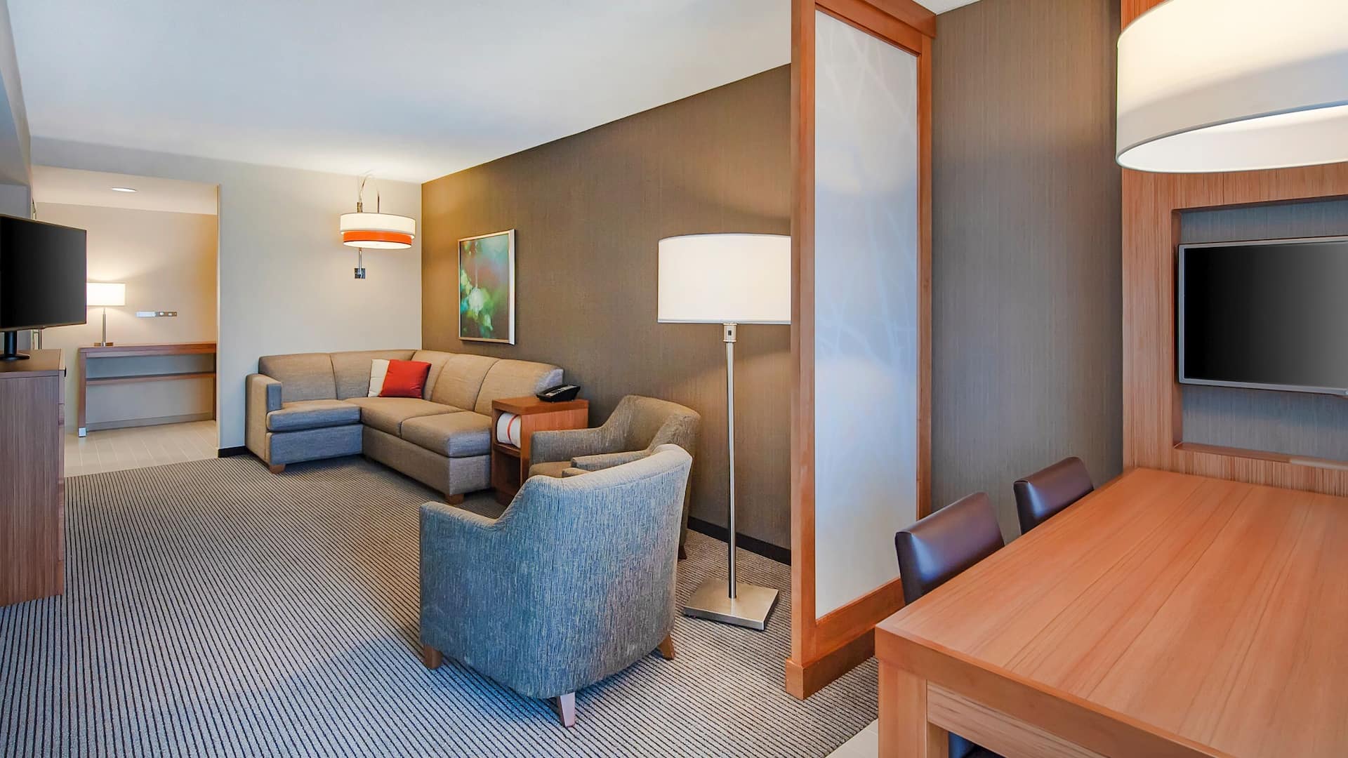 Hyatt Place Durham/Southpoint Suite