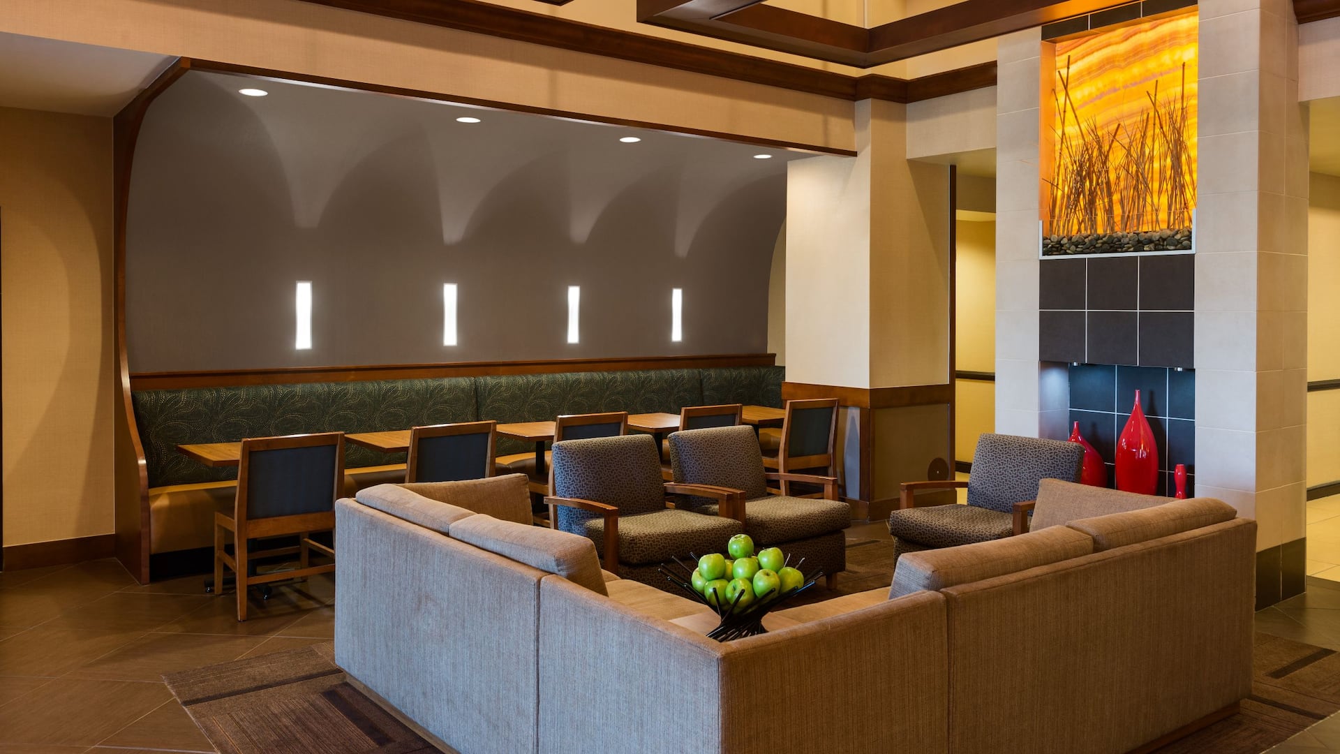 Hyatt Place Baltimore/Owings Mills Gallery Great Room