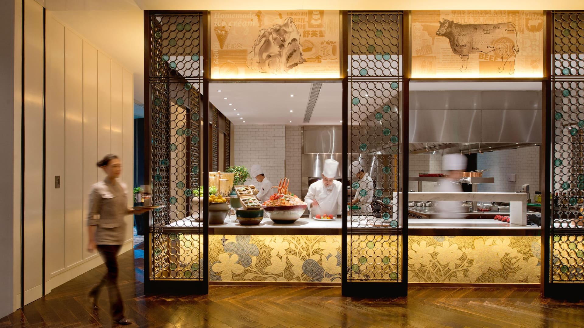 Hyatt Regency Suzhou THe Fireplace Open Kitchen