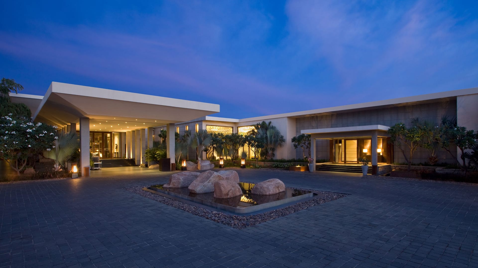 Hyatt hotel in Gachibowli Hyderabad with Free Parking
