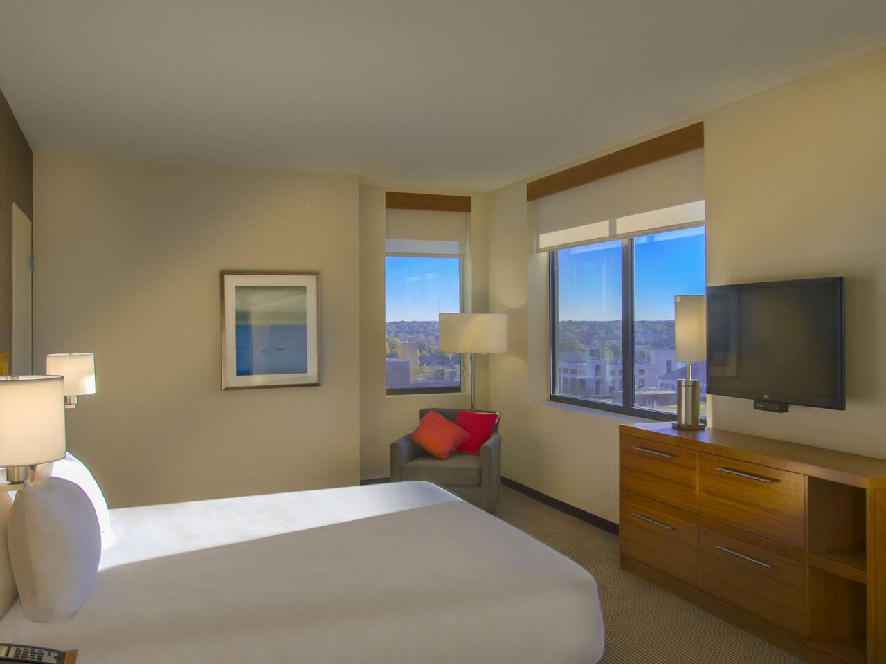 Corner King Suite