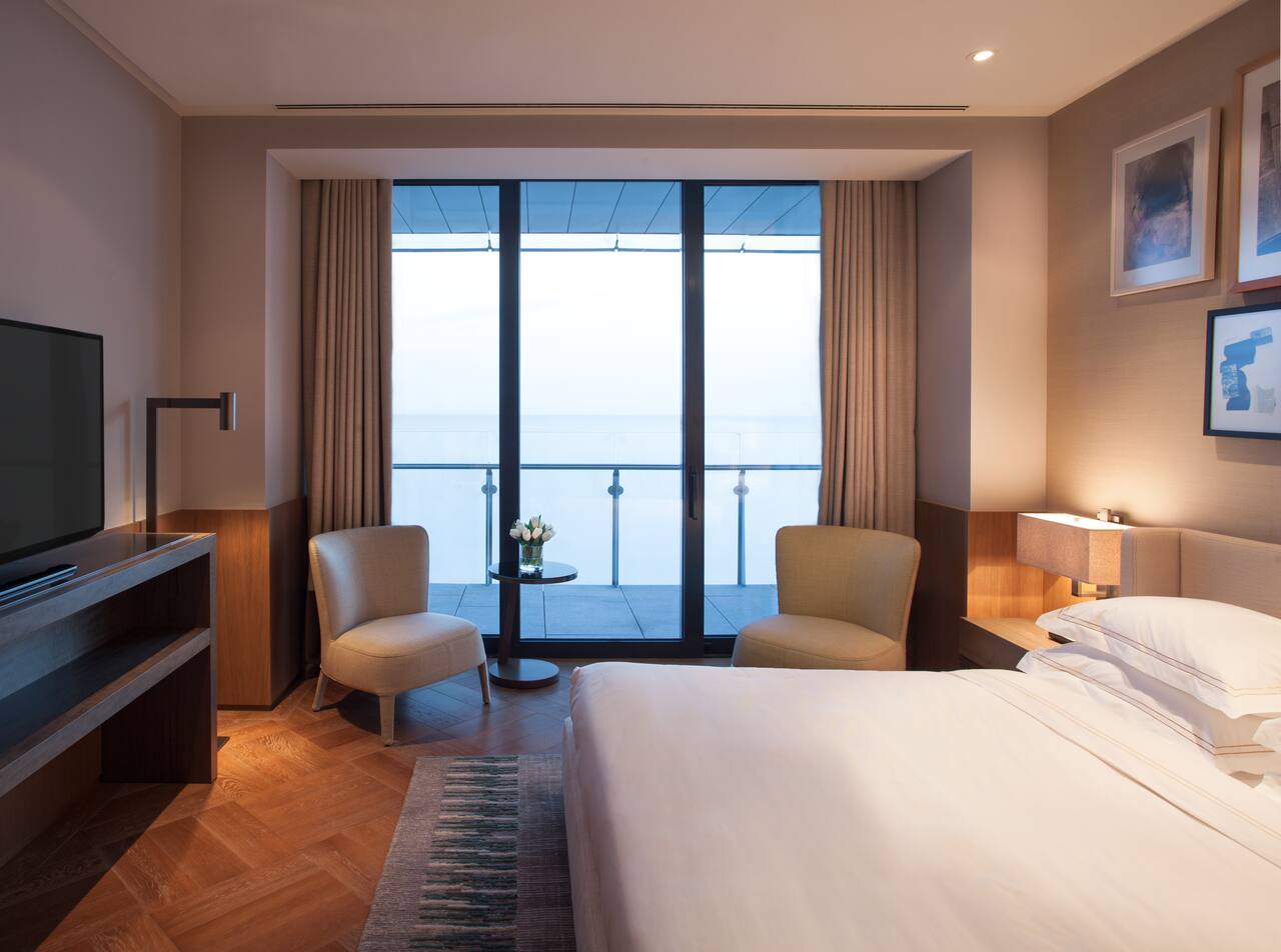 Regency suite