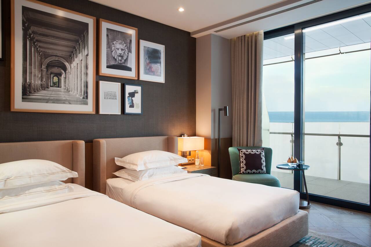 Regency suite