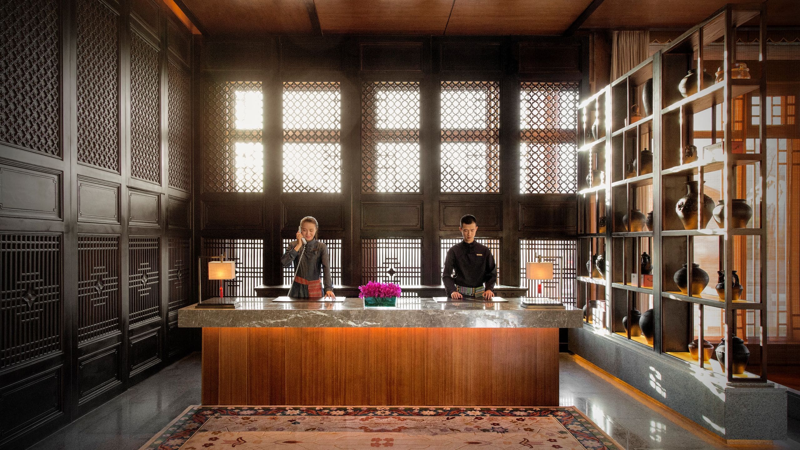 Jinmao Hotel Lijiang The Front Desk