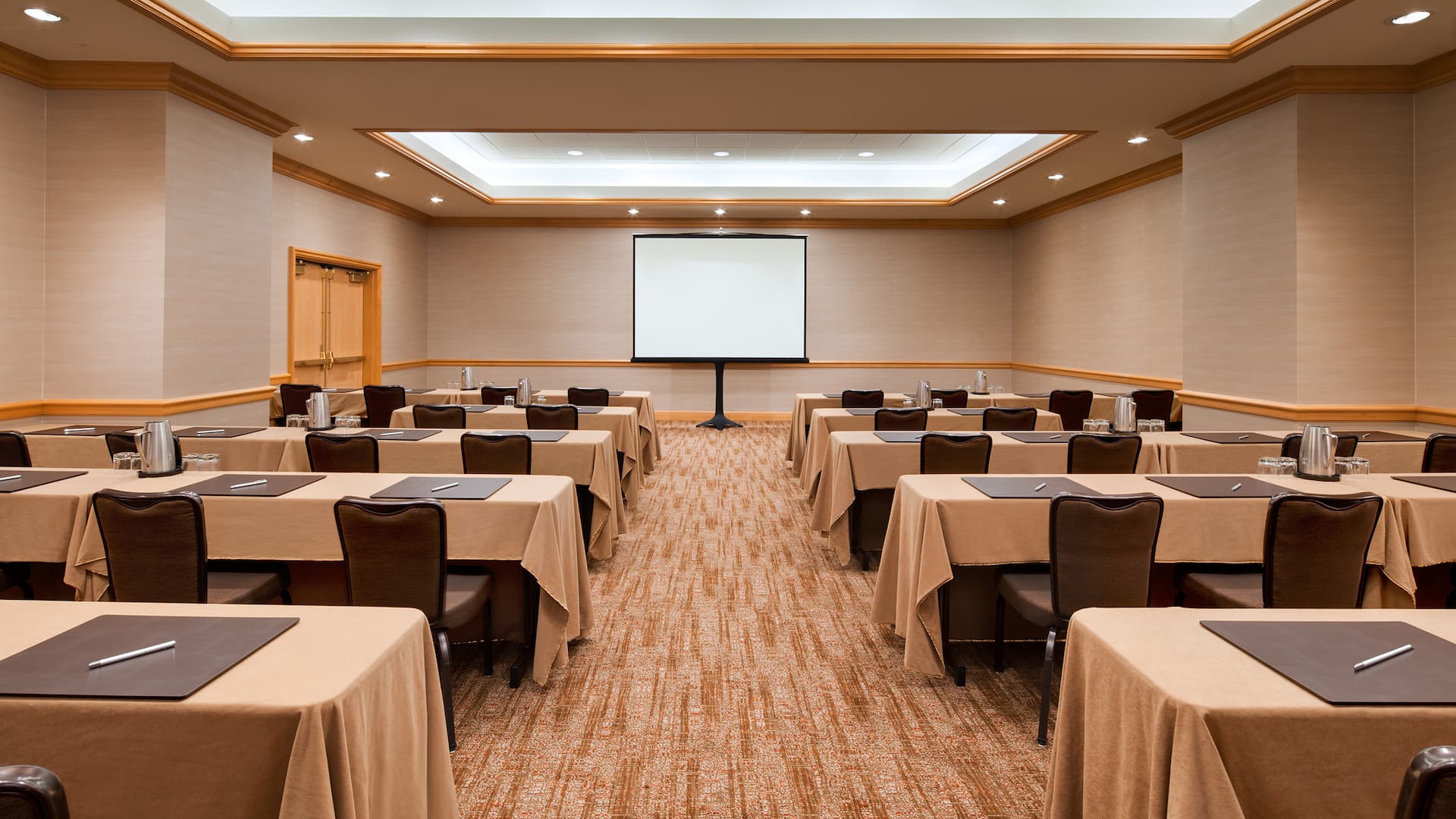 2 of 3 Hyatt Regency Bellevue on Seattle's Eastside Larch