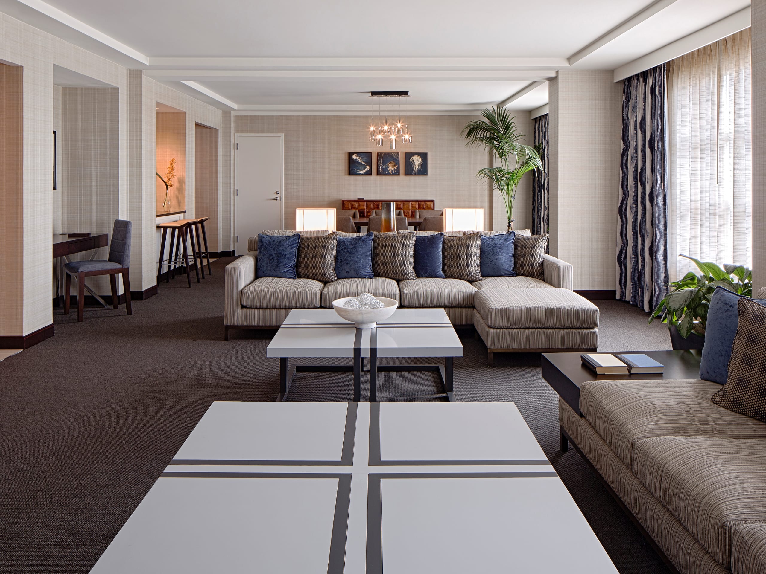 luxury hotel suite in la jolla