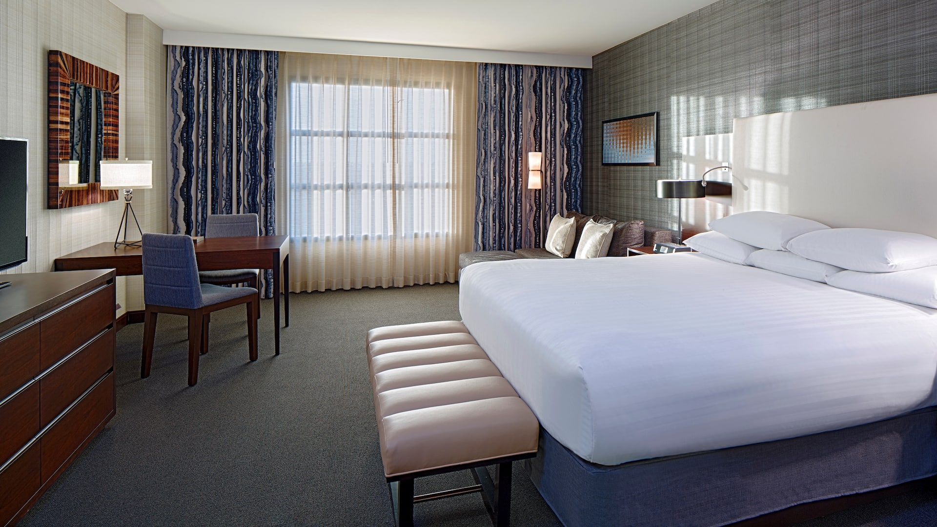 Hyatt Regency La Jolla at Aventine Suite King