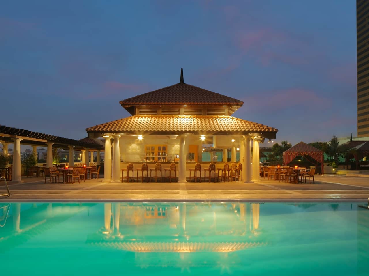 Poolside bar