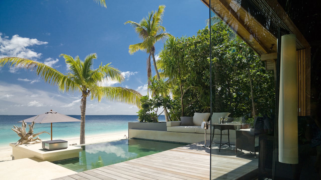 Bedroom, bathroom and private deck with plunge pool