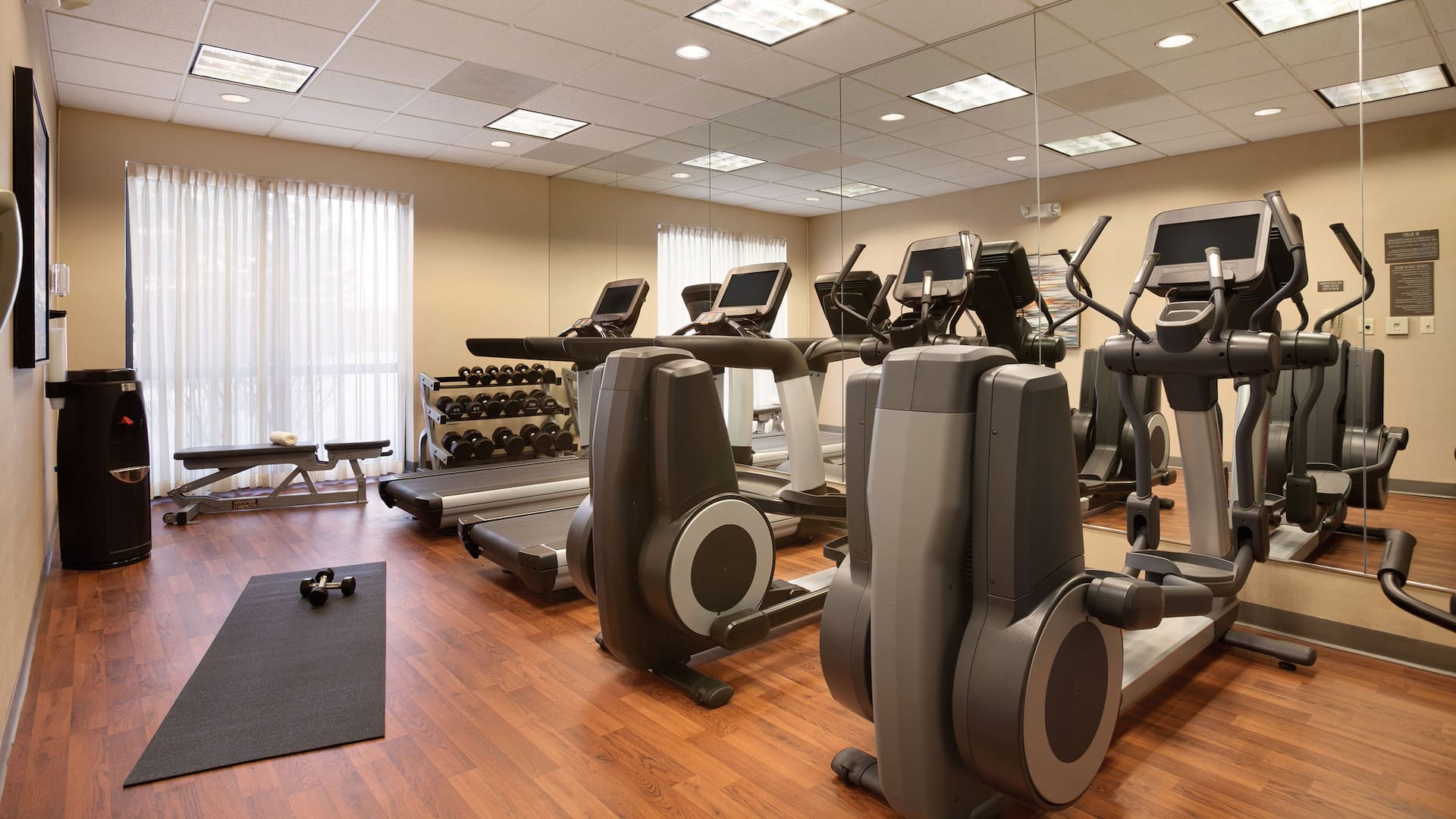 Hyatt Place HP_P285 Fitness Room