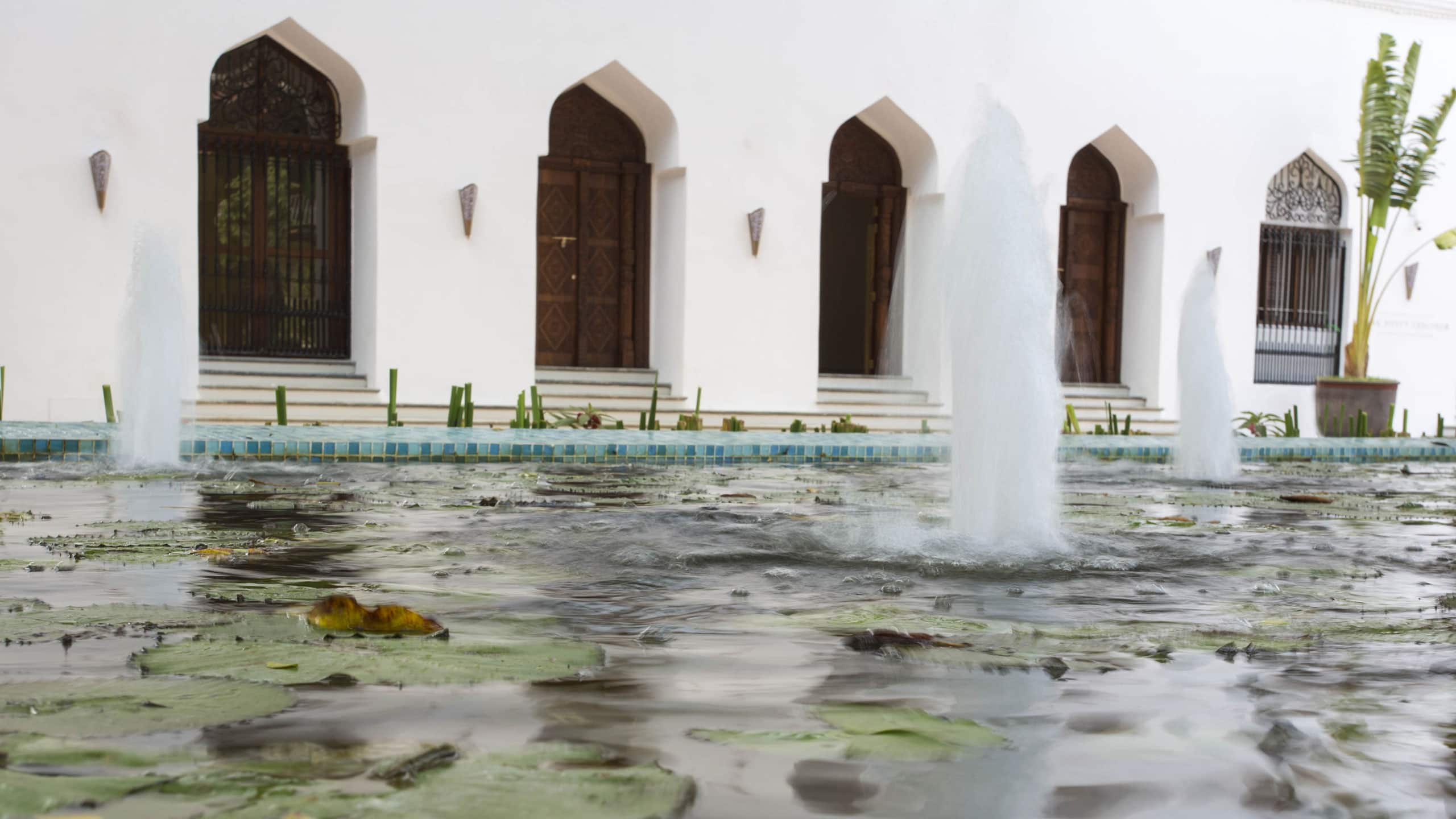 Park Hyatt Zanzibar Main Entrance and Fountain