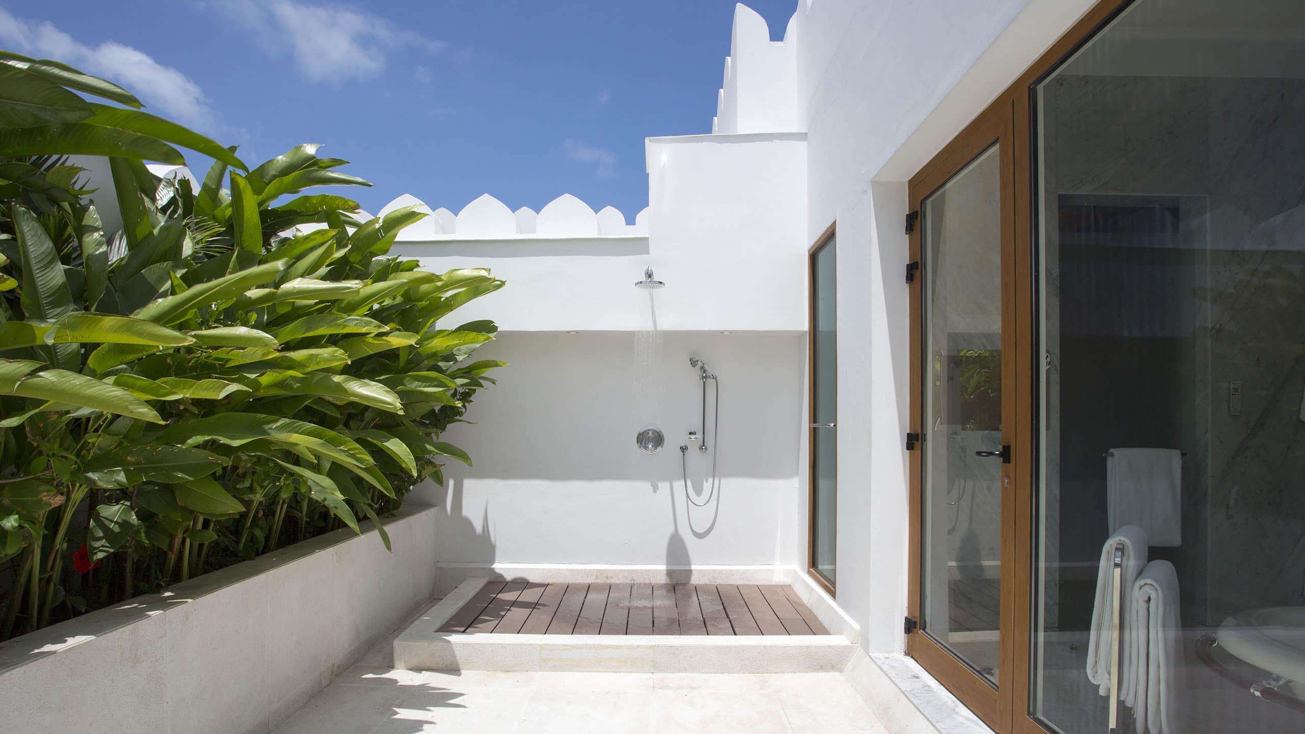 5 из 6 Park Hyatt Zanzibar Zamani Prsdntial Suite Outdr Shwr