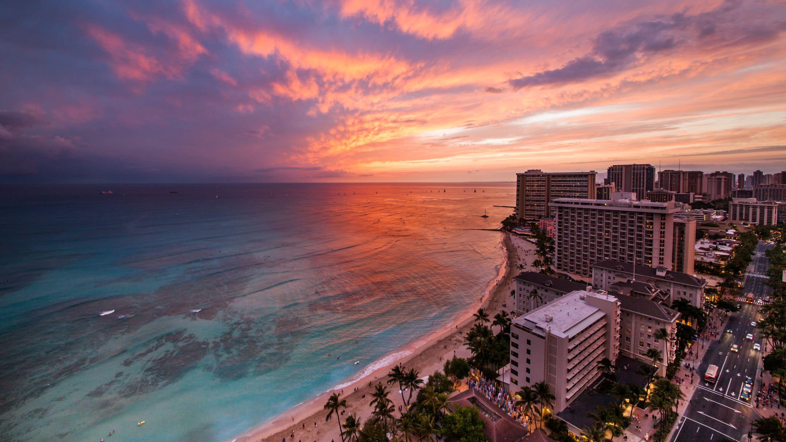 Hyatt Regency Waikiki Beach Resort and Spa Hyatt Sunset Extras