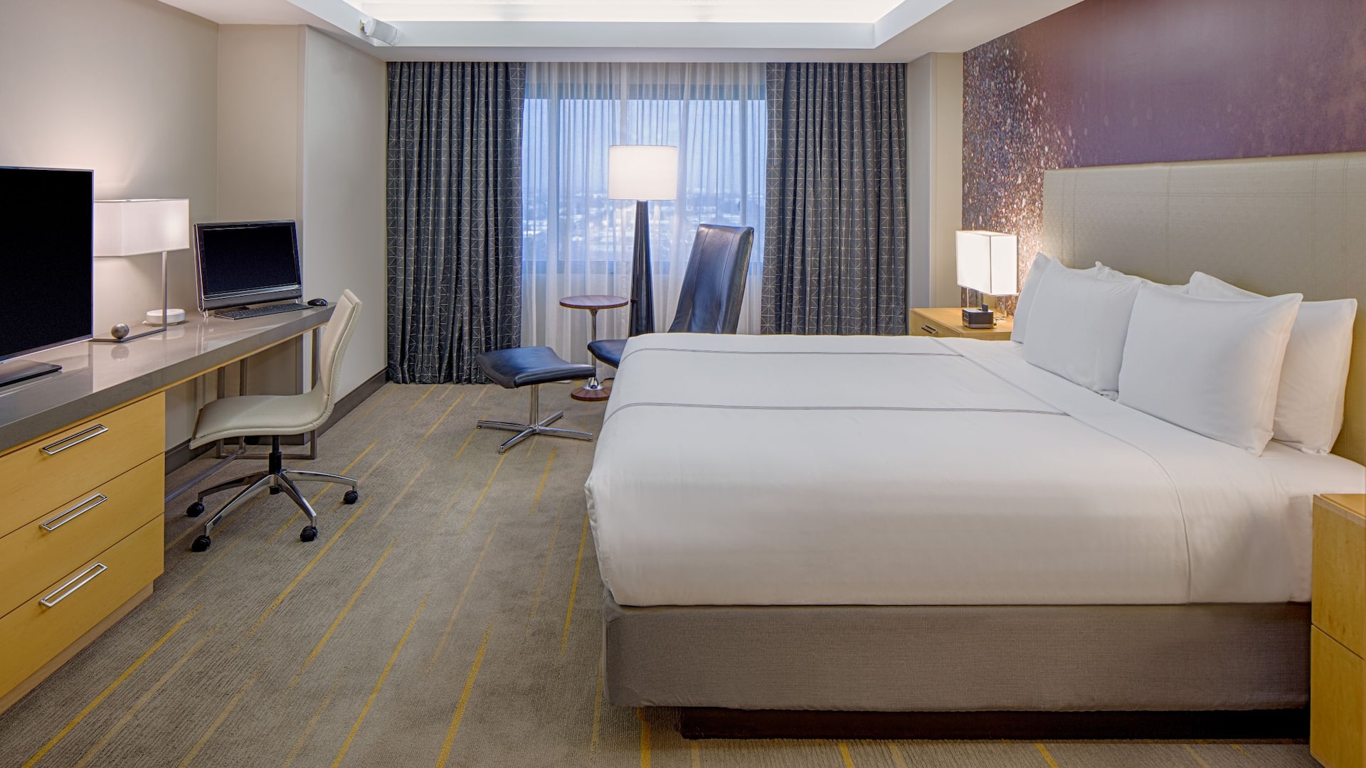 Hyatt Regency Santa Clara Suite