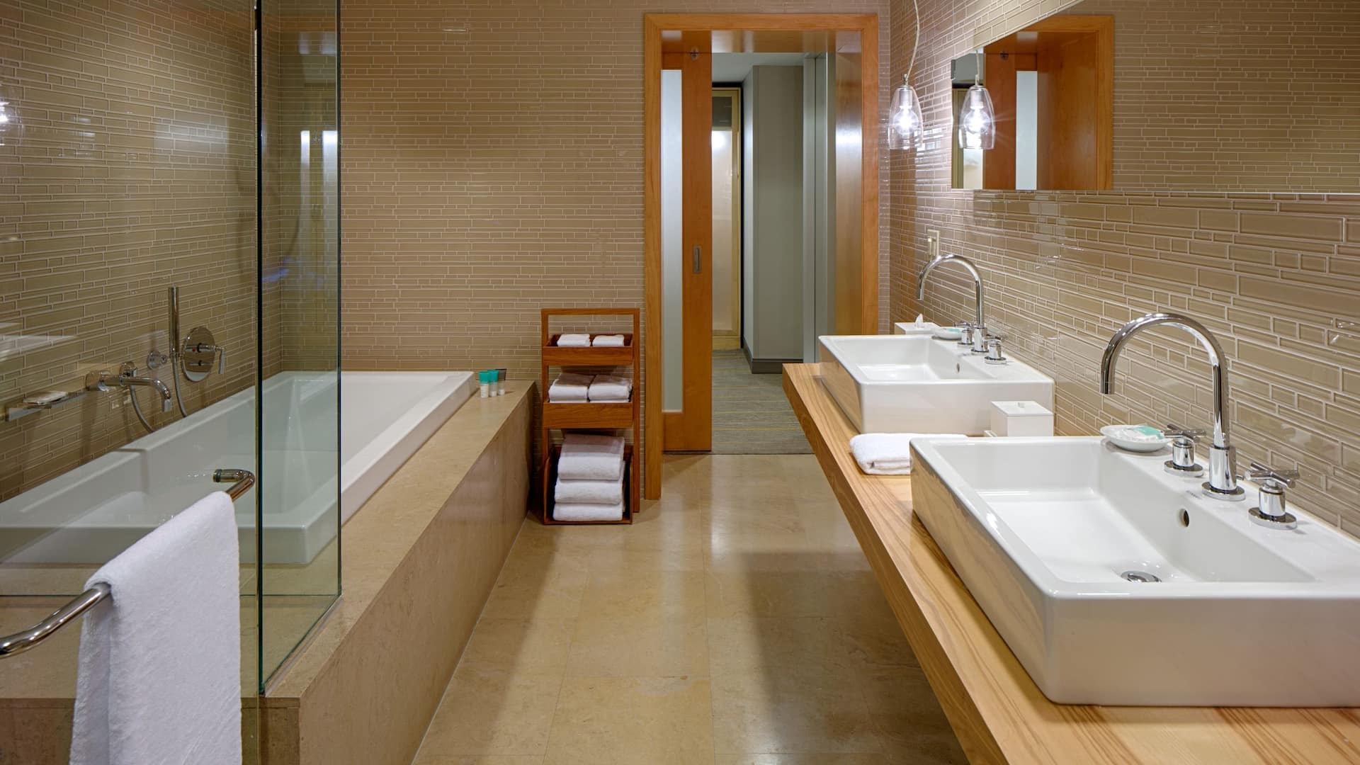 Hyatt Regency Santa Clara Suite Bath