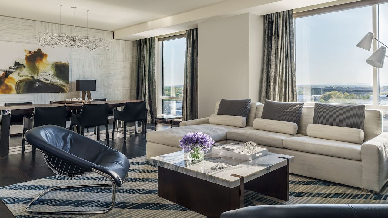 Plaza Suite Living Room