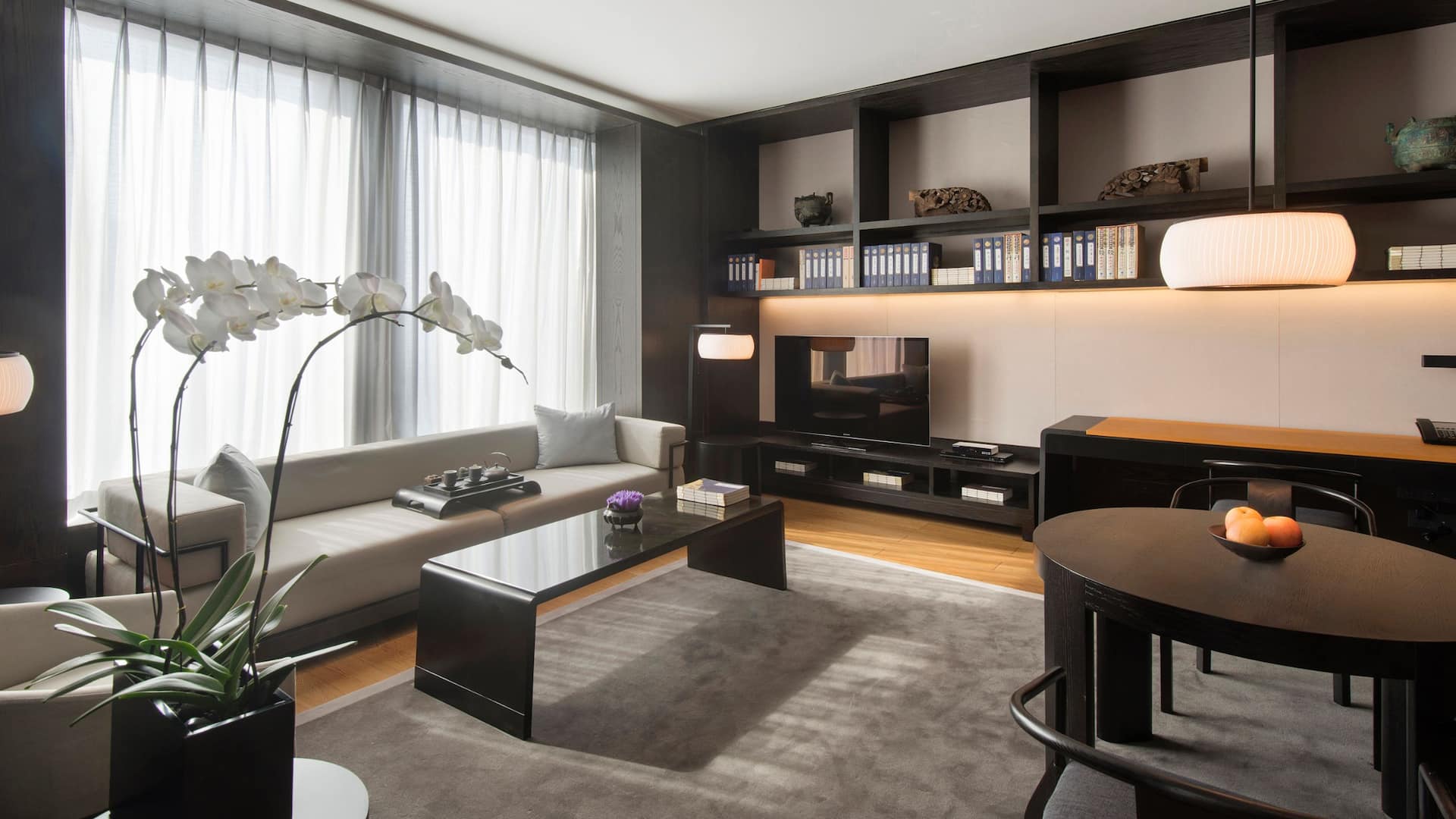 Hyatt Regency Wuhan Optics Valley Regency Suite Living Room