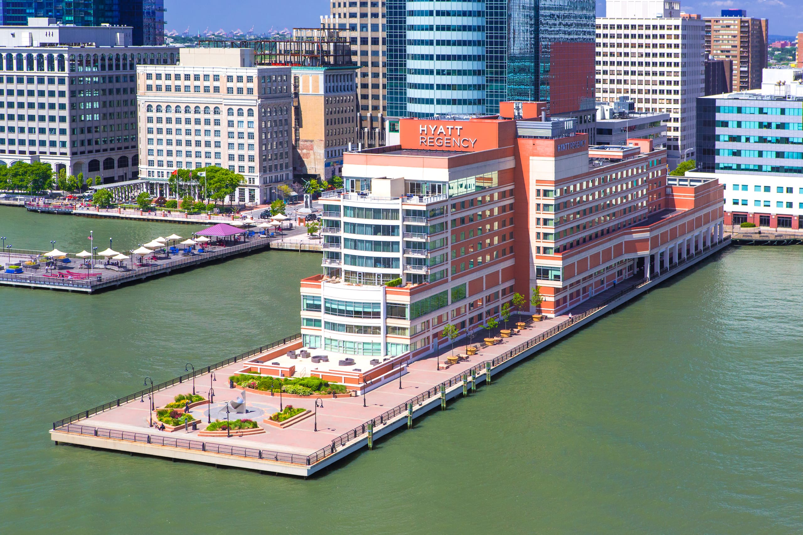 Hyatt Regency Jersey City on the Hudson Exterior