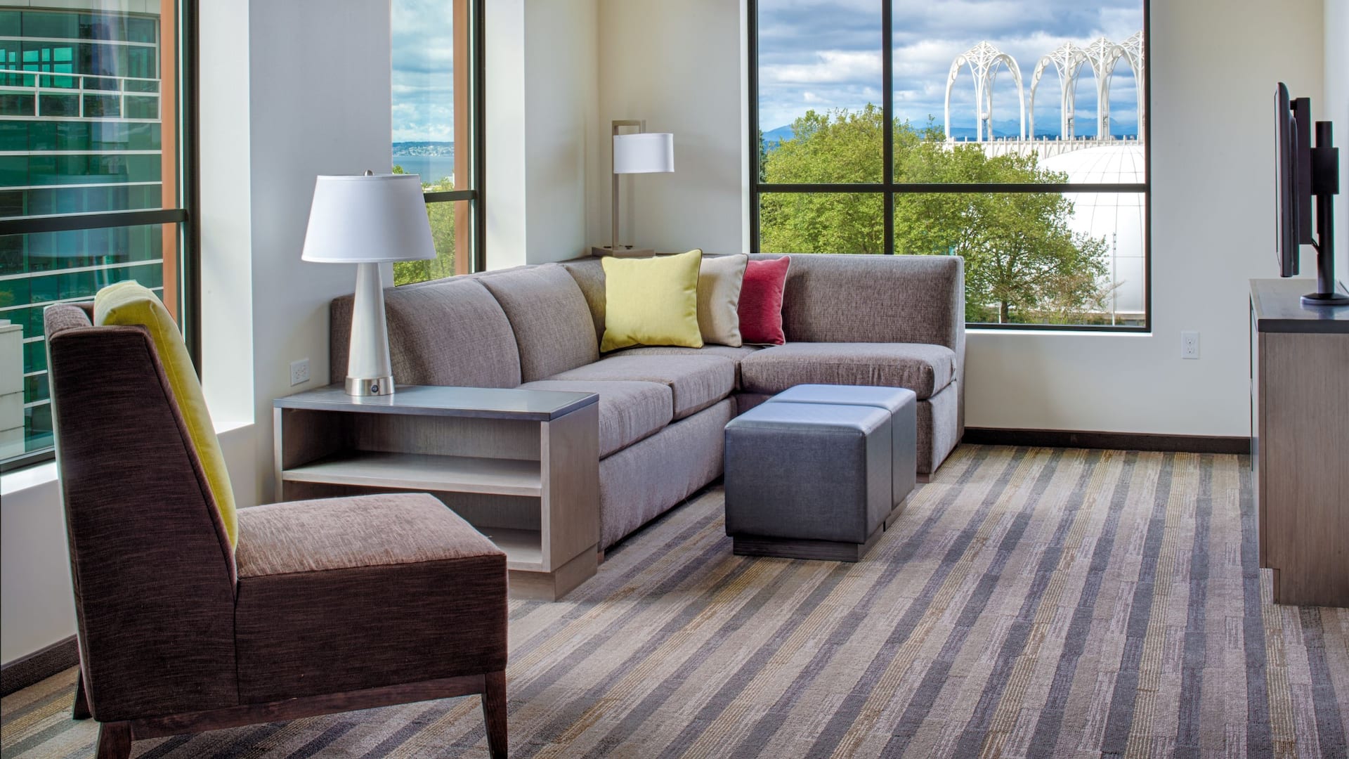 Hyatt House Seattle/Downtown Guestroom