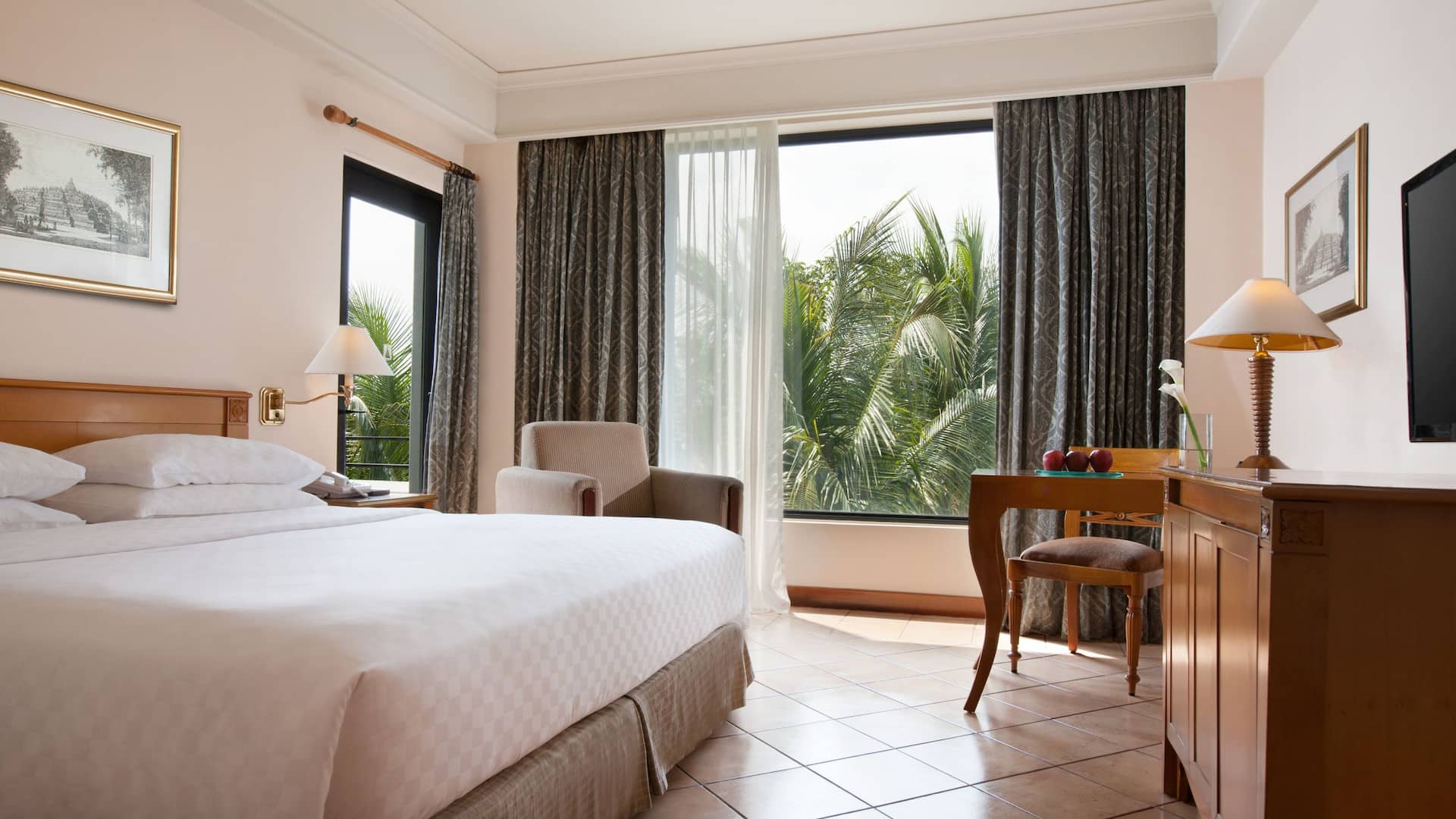 1/3 Hyatt Regency Yogyakarta Deluxe Balcony