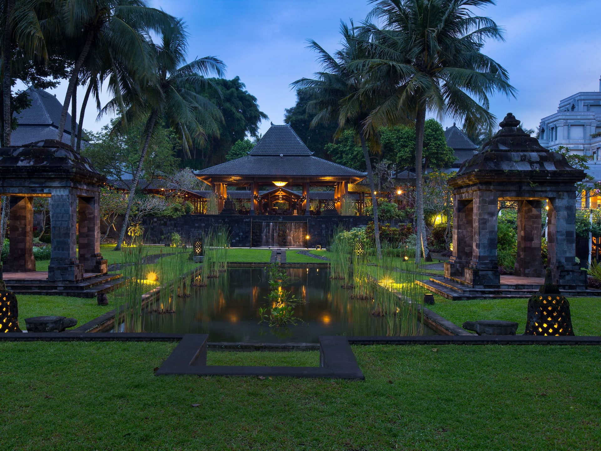 Hyatt Regency Yogyakarta Lobby Court
