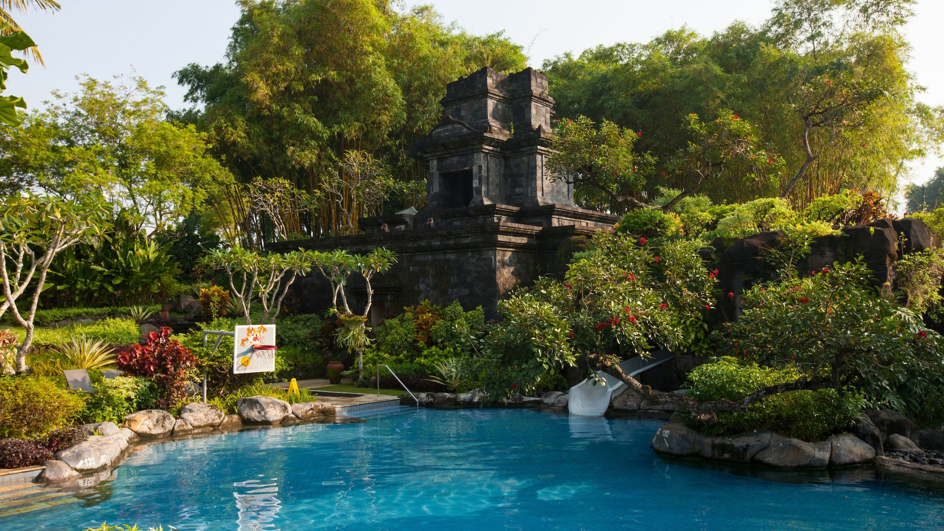 Hyatt Regency Yogyakarta Pool