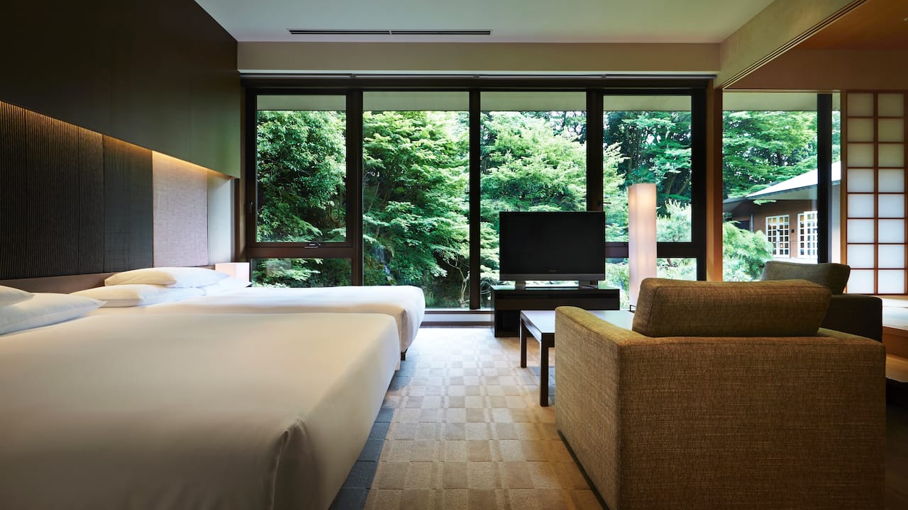 Explore new destinations easily accessible from Tokyo Explore new destinations easily accessible from Tokyo