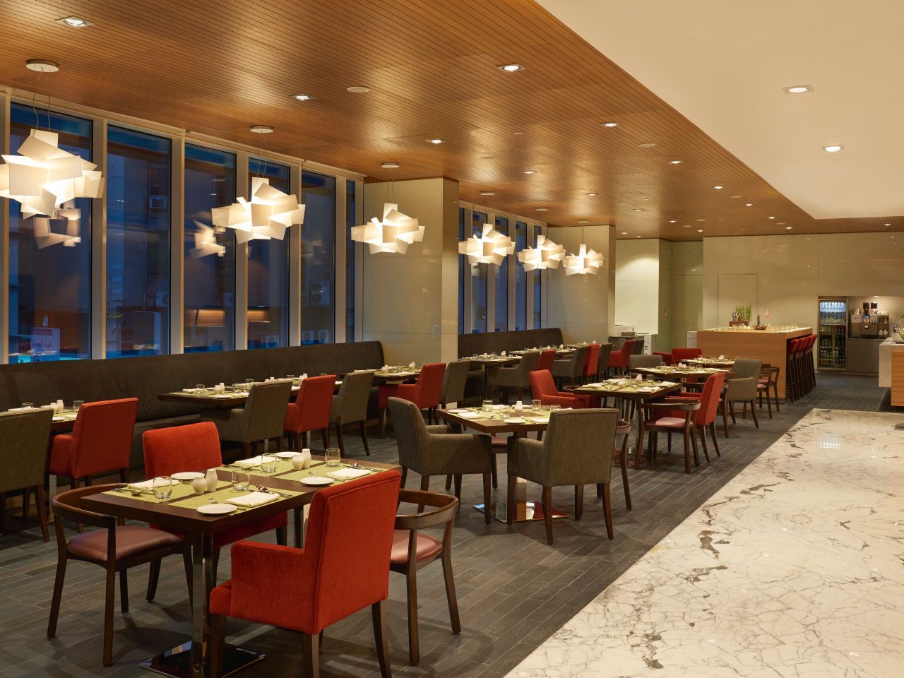 Modern 4 Star Hotel in Dubai Hyatt Place Dubai Baniyas Square