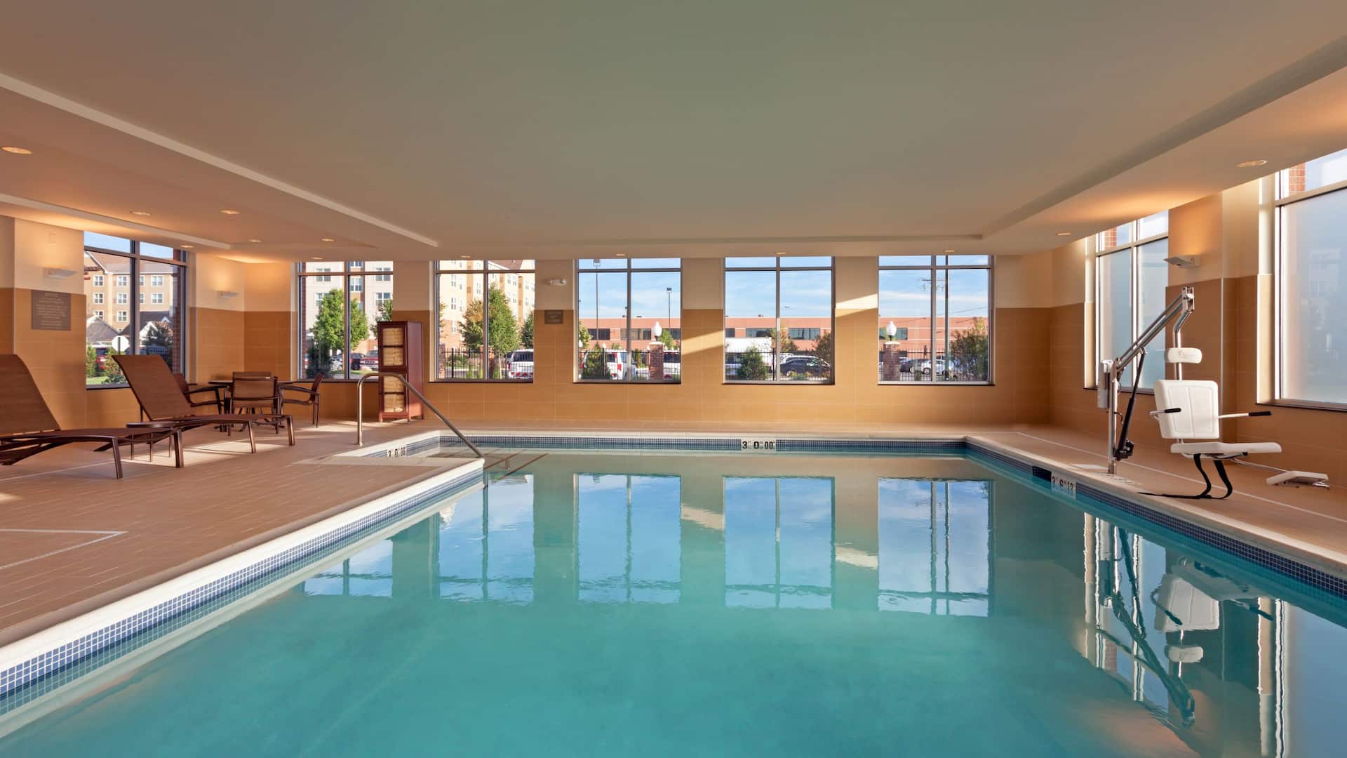 Hyatt Place Chicago/Midway Airport Pool