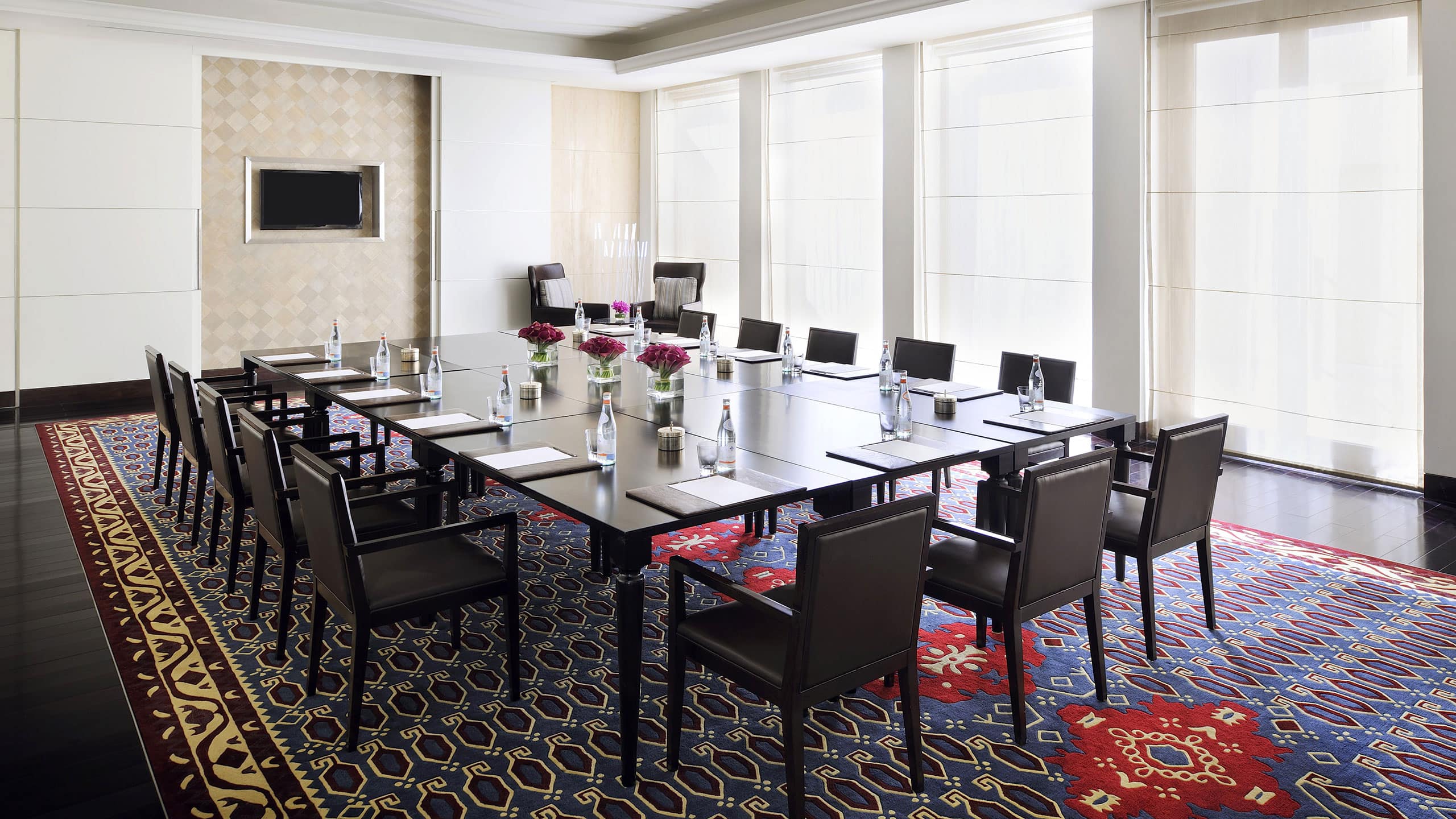 1 من 3 Park Hyatt Abu Dhabi Hotel and Villas The Residence Drawing Room